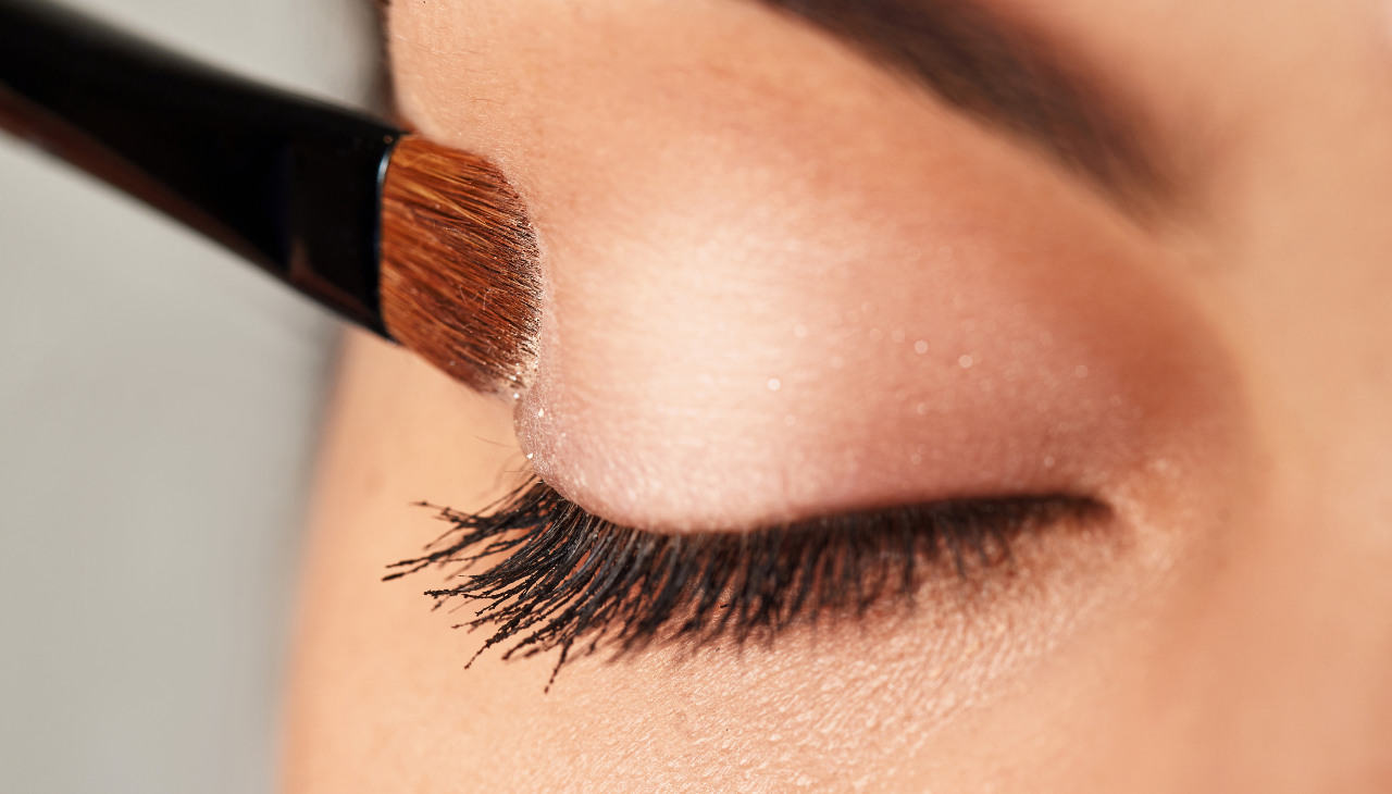 Step 5: Nude Eye Makeup