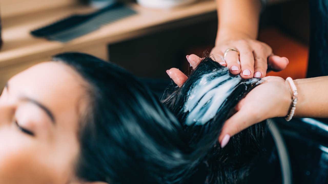 Conditioner Benefits for Frizzy Hair