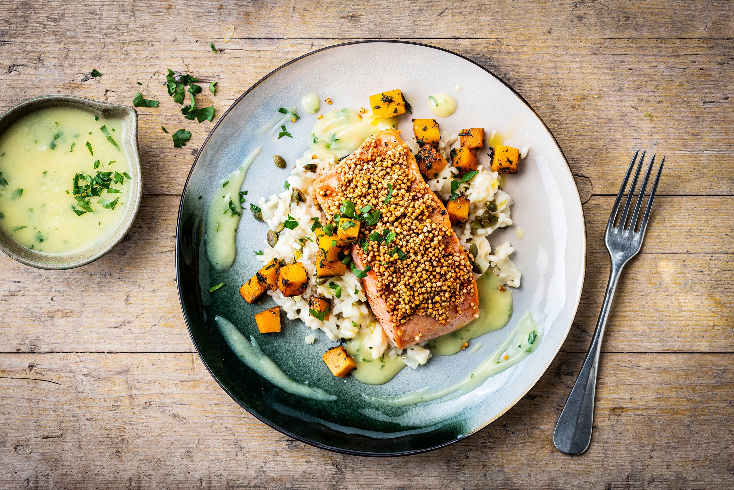 Lachs mit Quinoakruste Kürbis-Gremolata