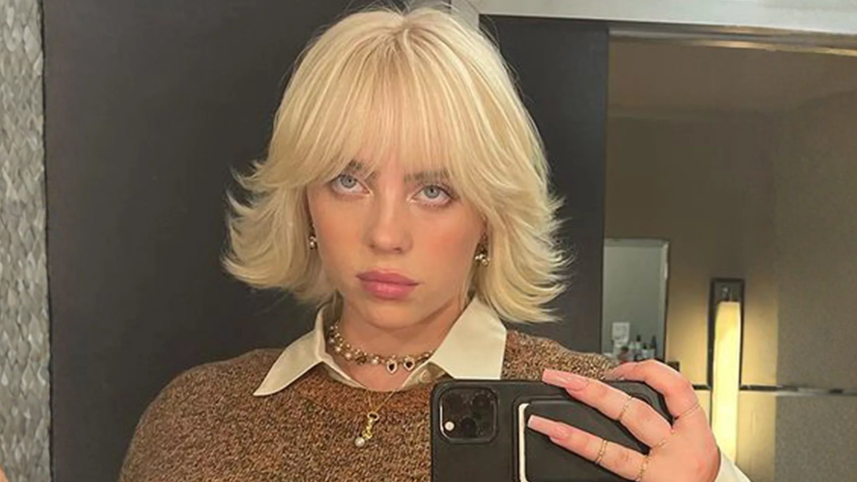 Sleek Bowl Cut: