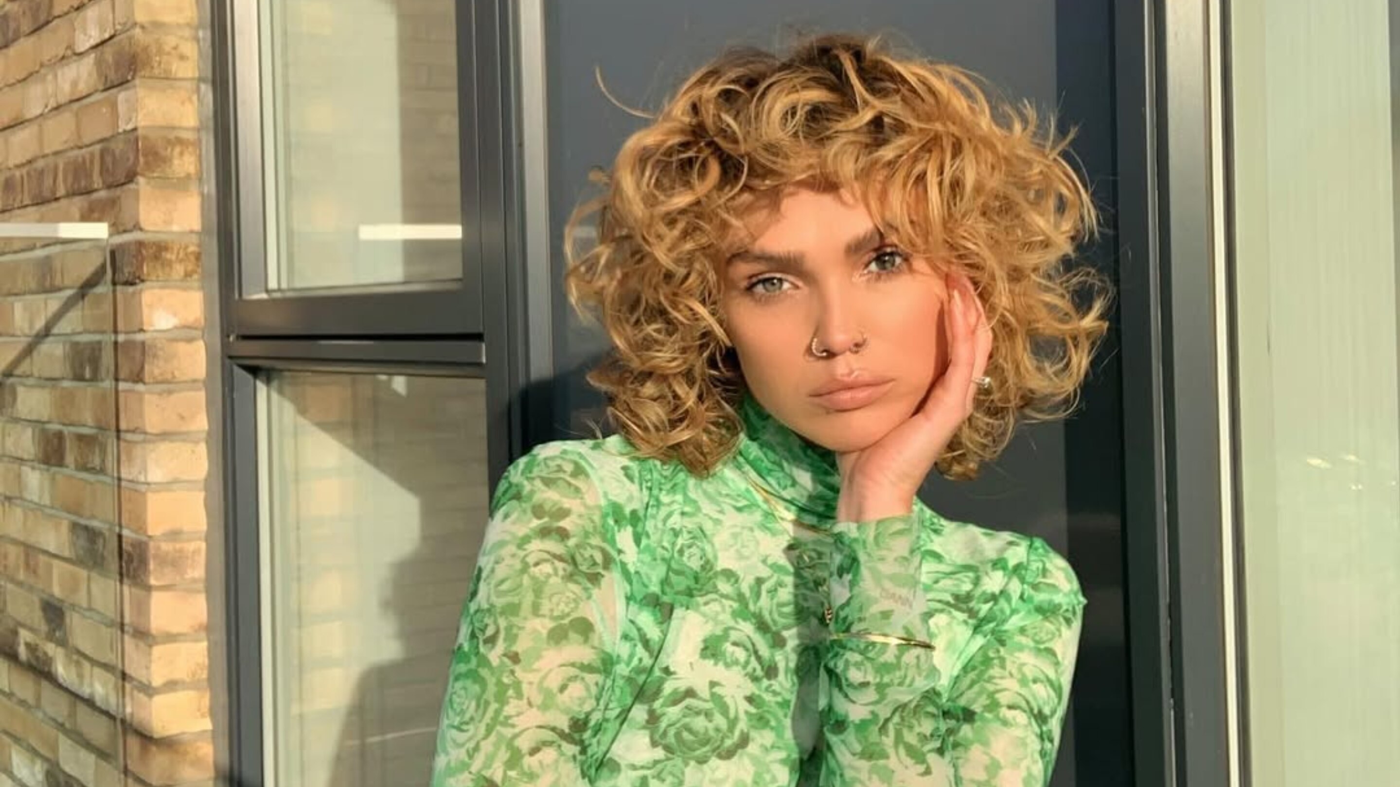The Curly Shag: