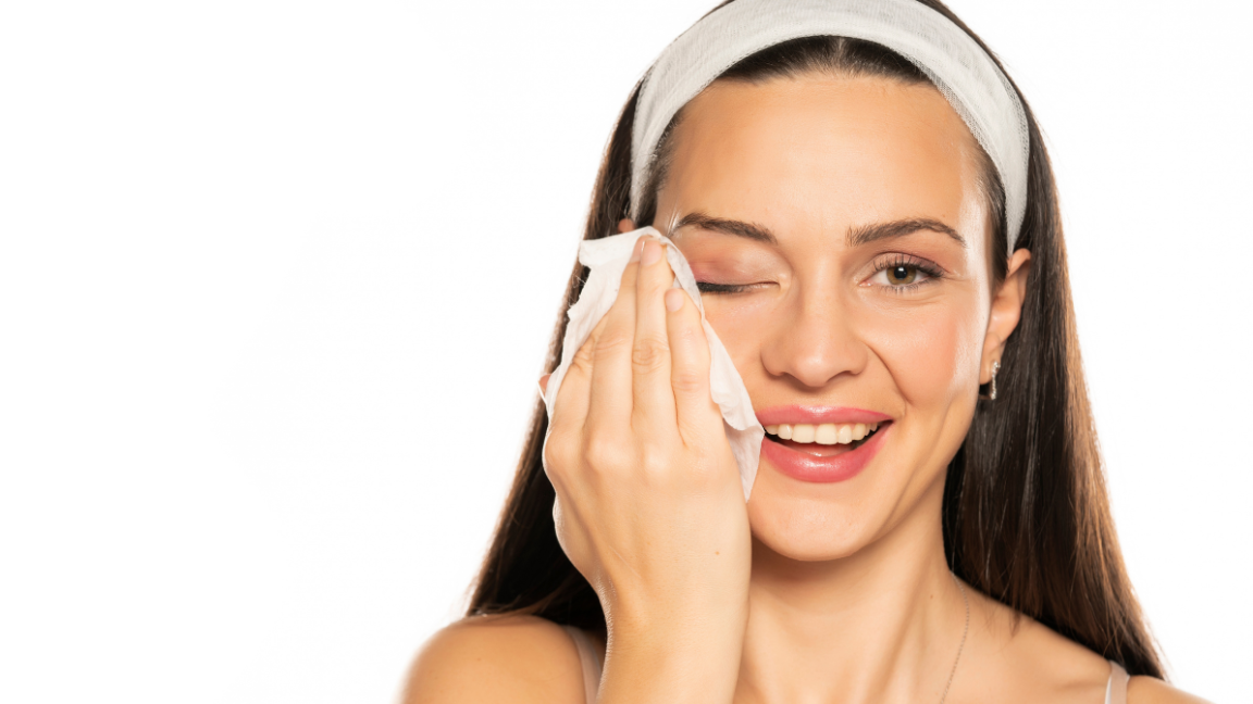 Safe Ways to Remove Mascara Without Damaging Lashes