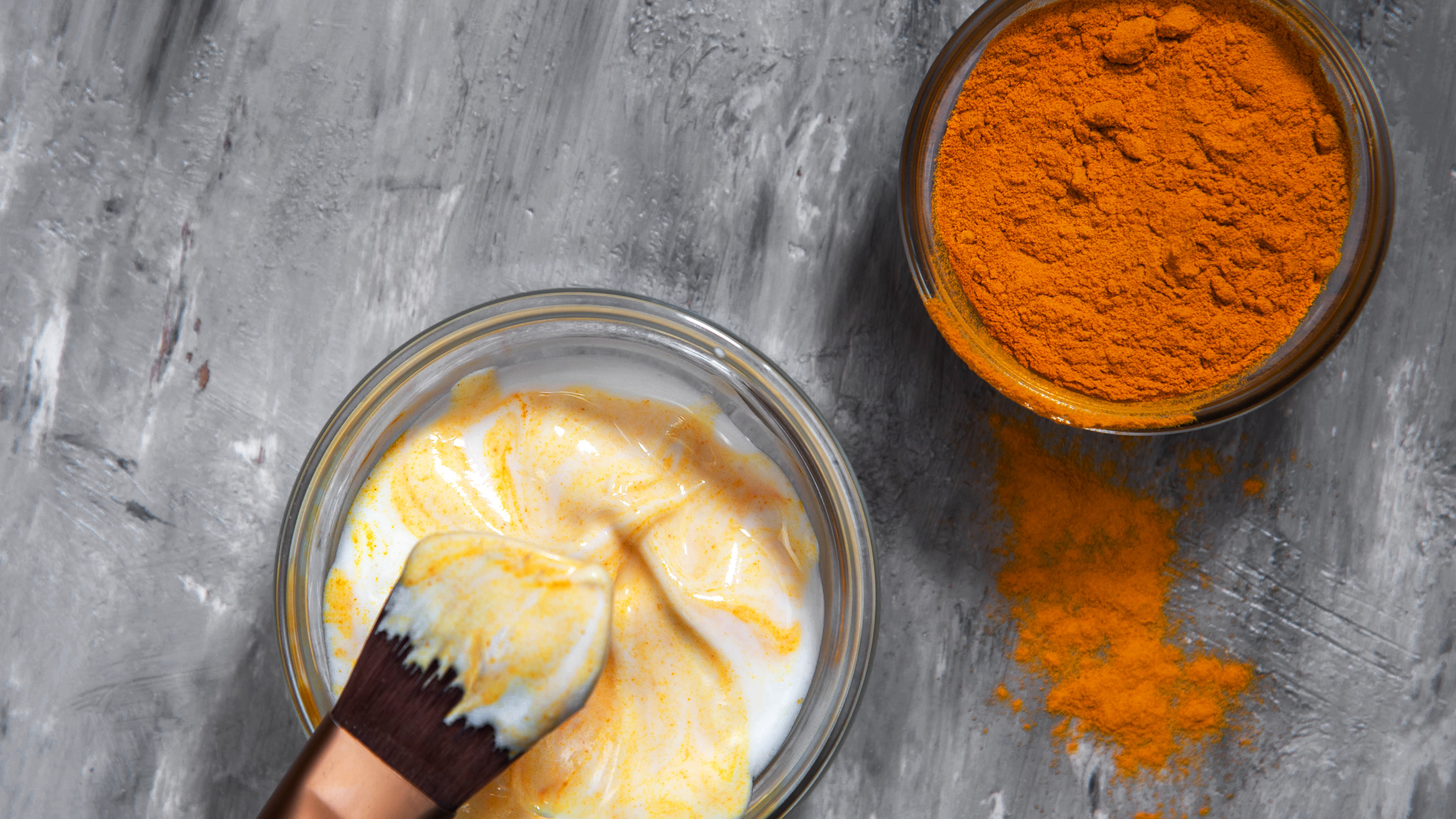 3. Yogurt & Turmeric Mask