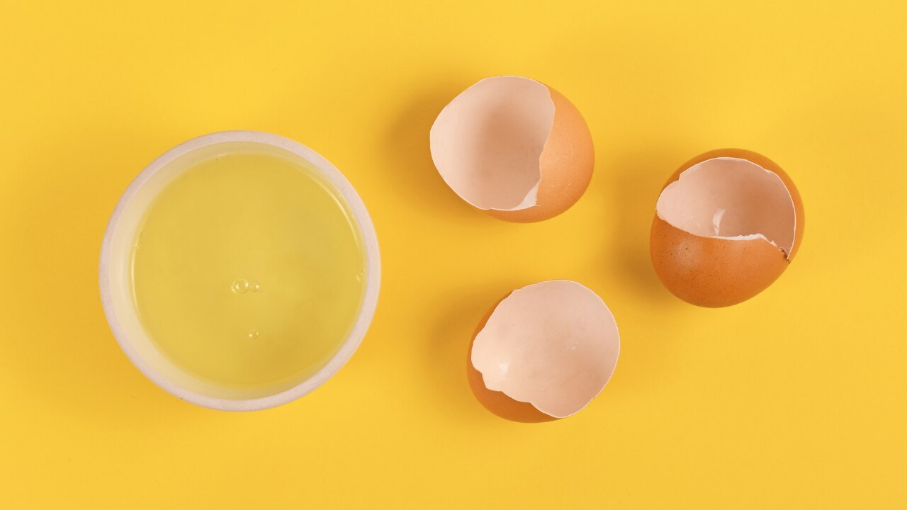 12. Egg White & Lemon Mask
