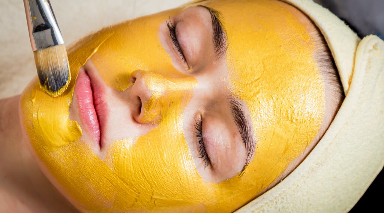How to Use Besan on Face for Glowing Skin