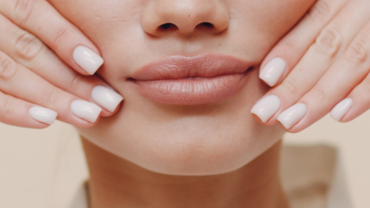 4. Natural Lip Plumper: