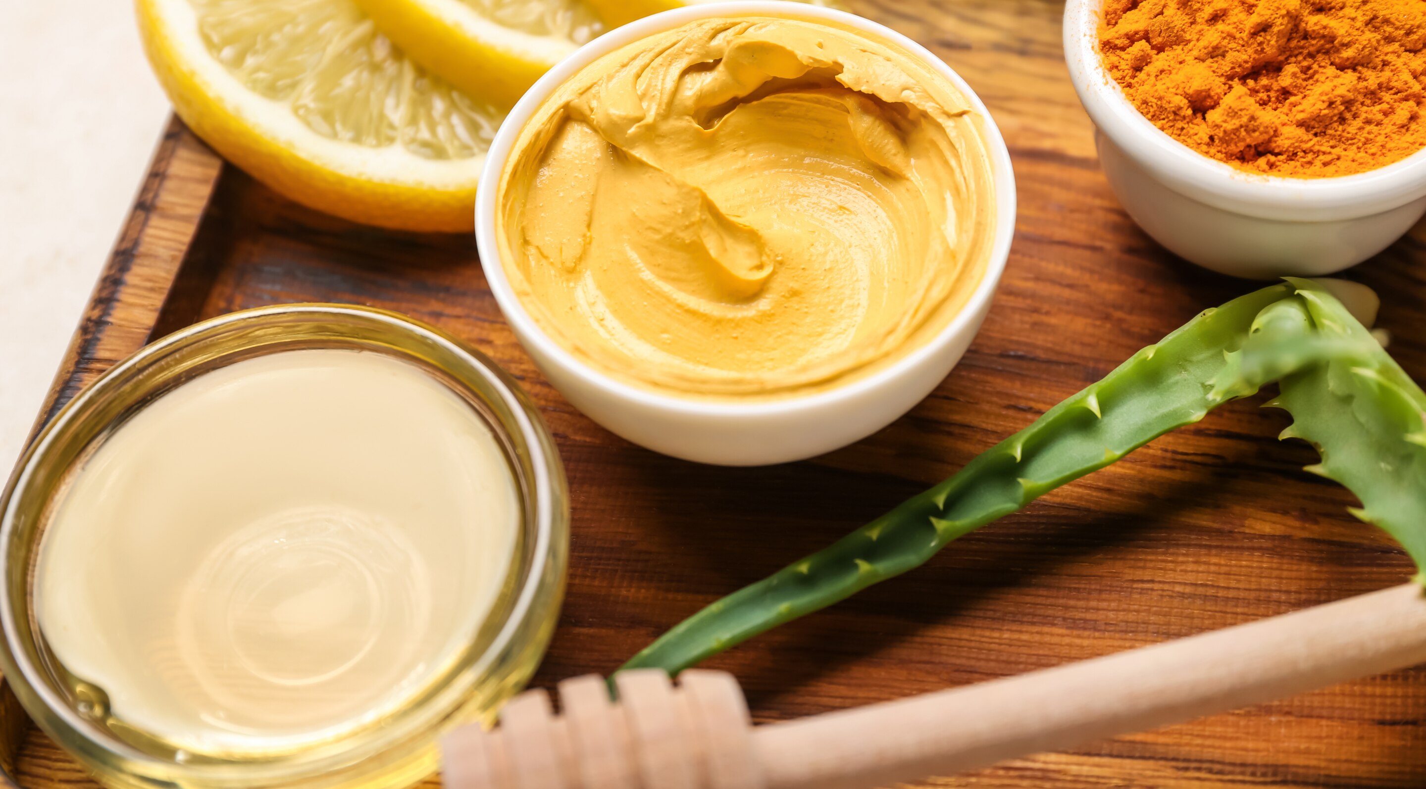 5. Turmeric and Aloe Vera Mask