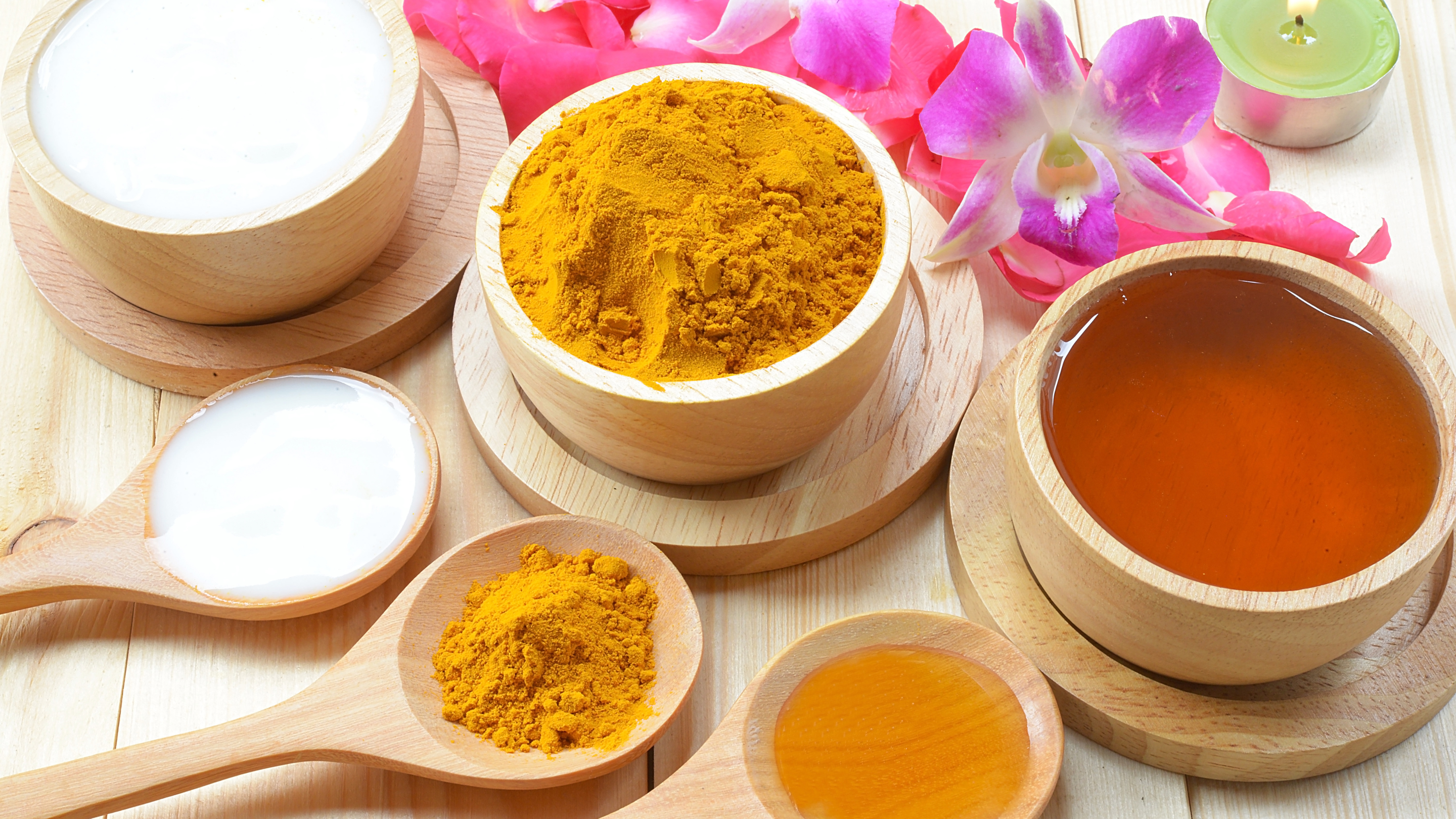 Who Should Avoid Using Turmeric
