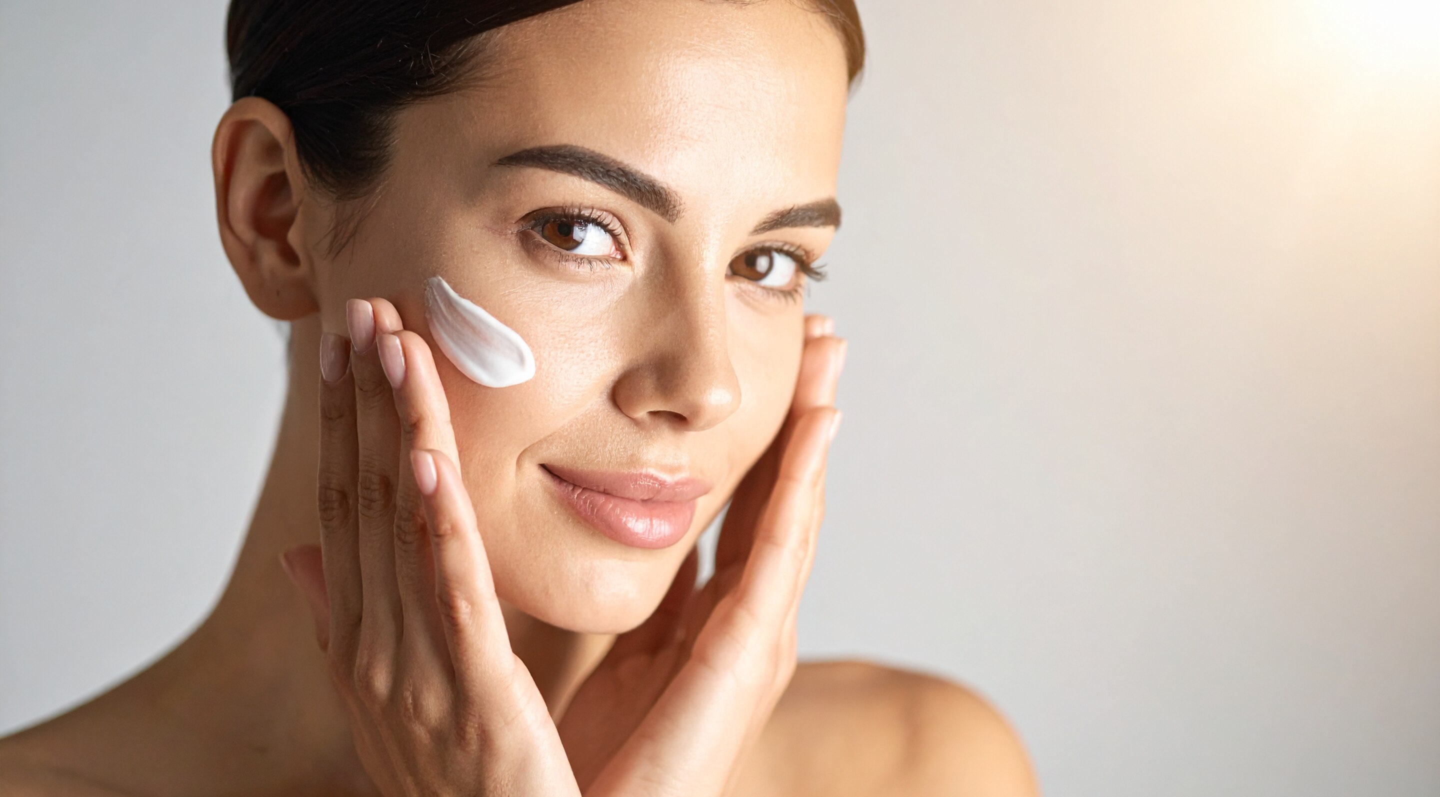 8. Layer with Moisturizer (Optional):