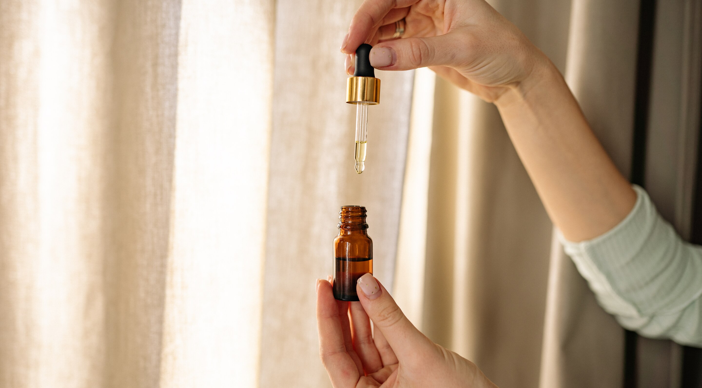 Coconut Oil and Vitamin E Rejuvenating Serum