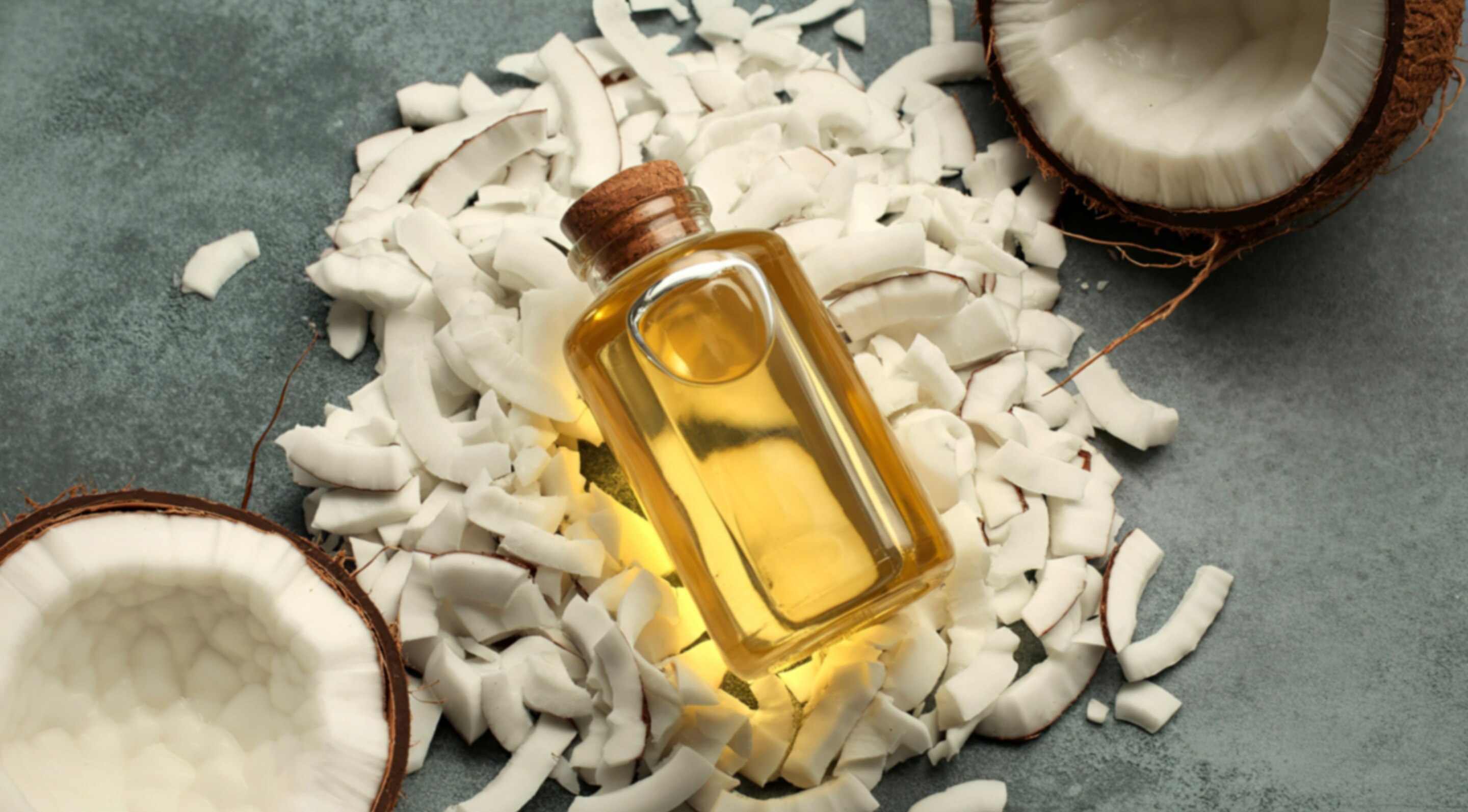 What Makes Coconut Oil Good for Eyebrows