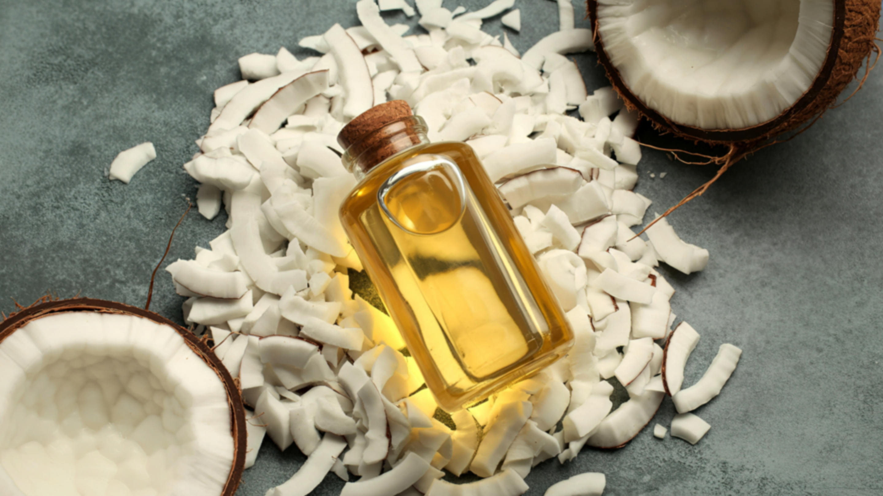 What Makes Coconut Oil Good for Eyebrows