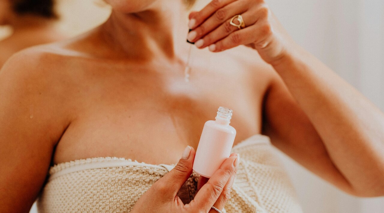 1. Deep  Hydration and Nourishment: