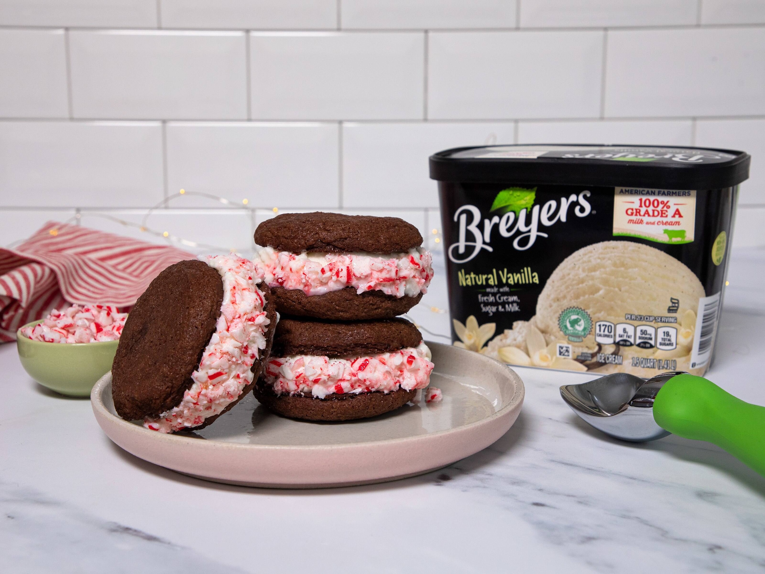 Peppermint Ice Cream Sandwiches