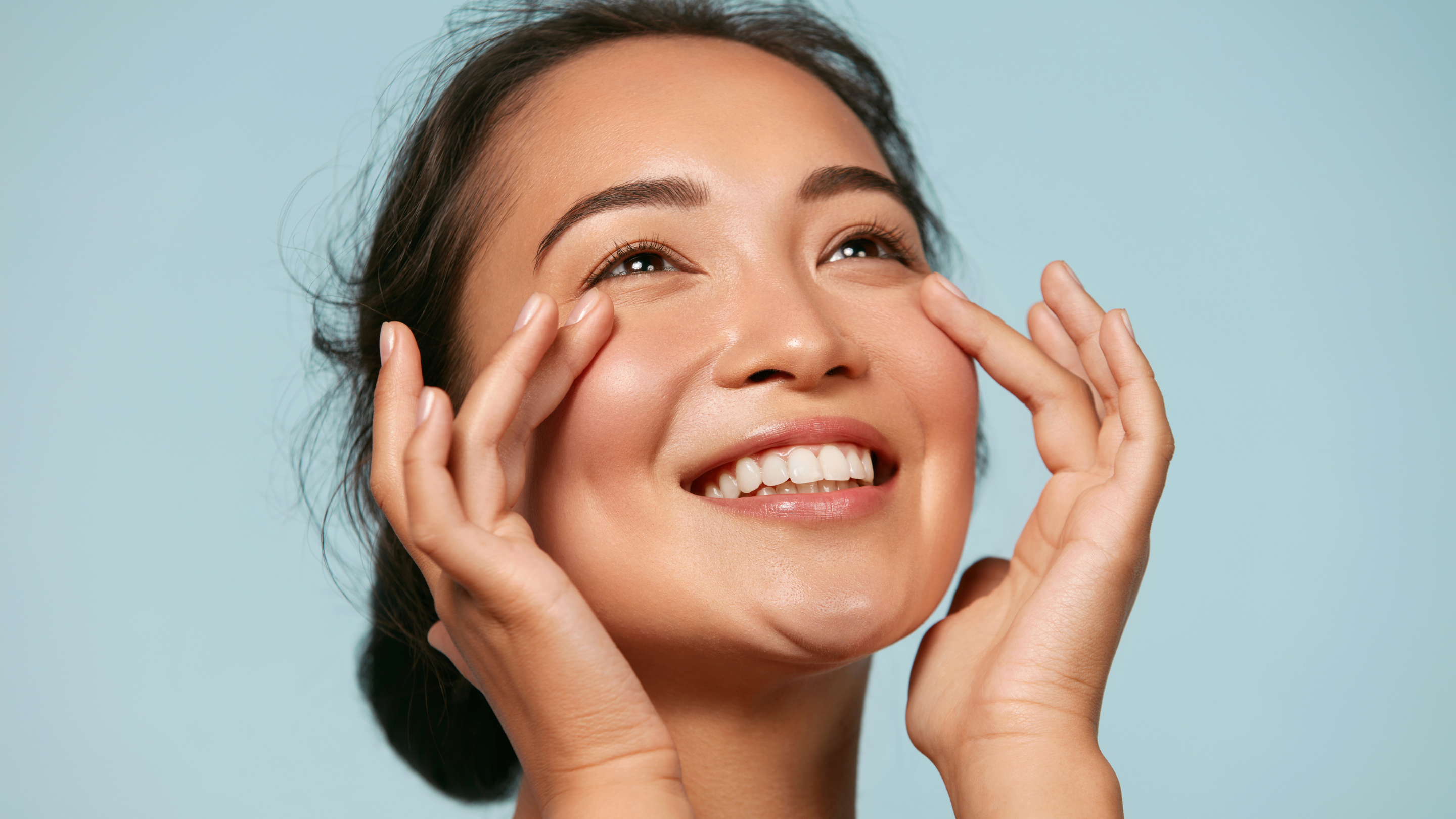 6. Hydrates and Nourishes Skin
