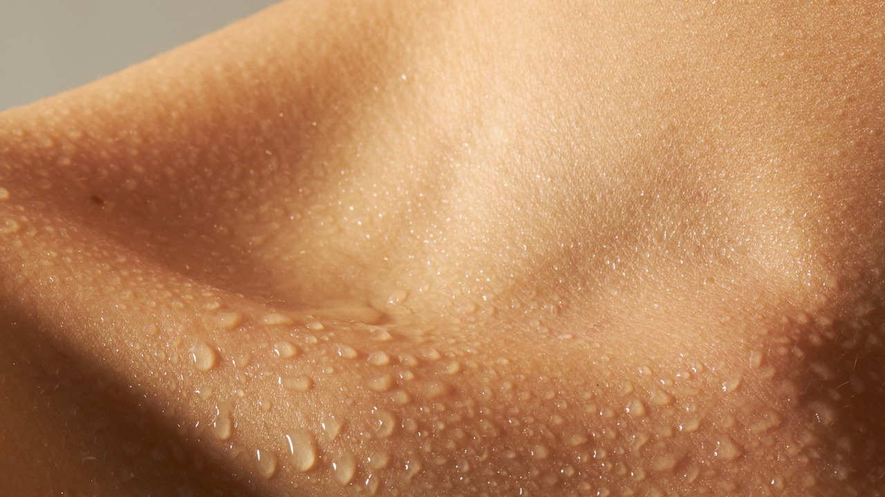 5. Enhances Hydration & Energy: