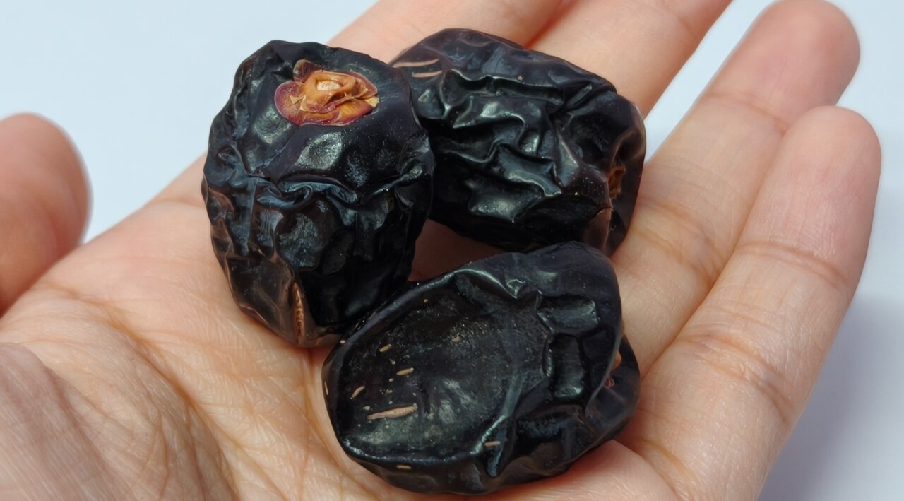Ajwa Dates