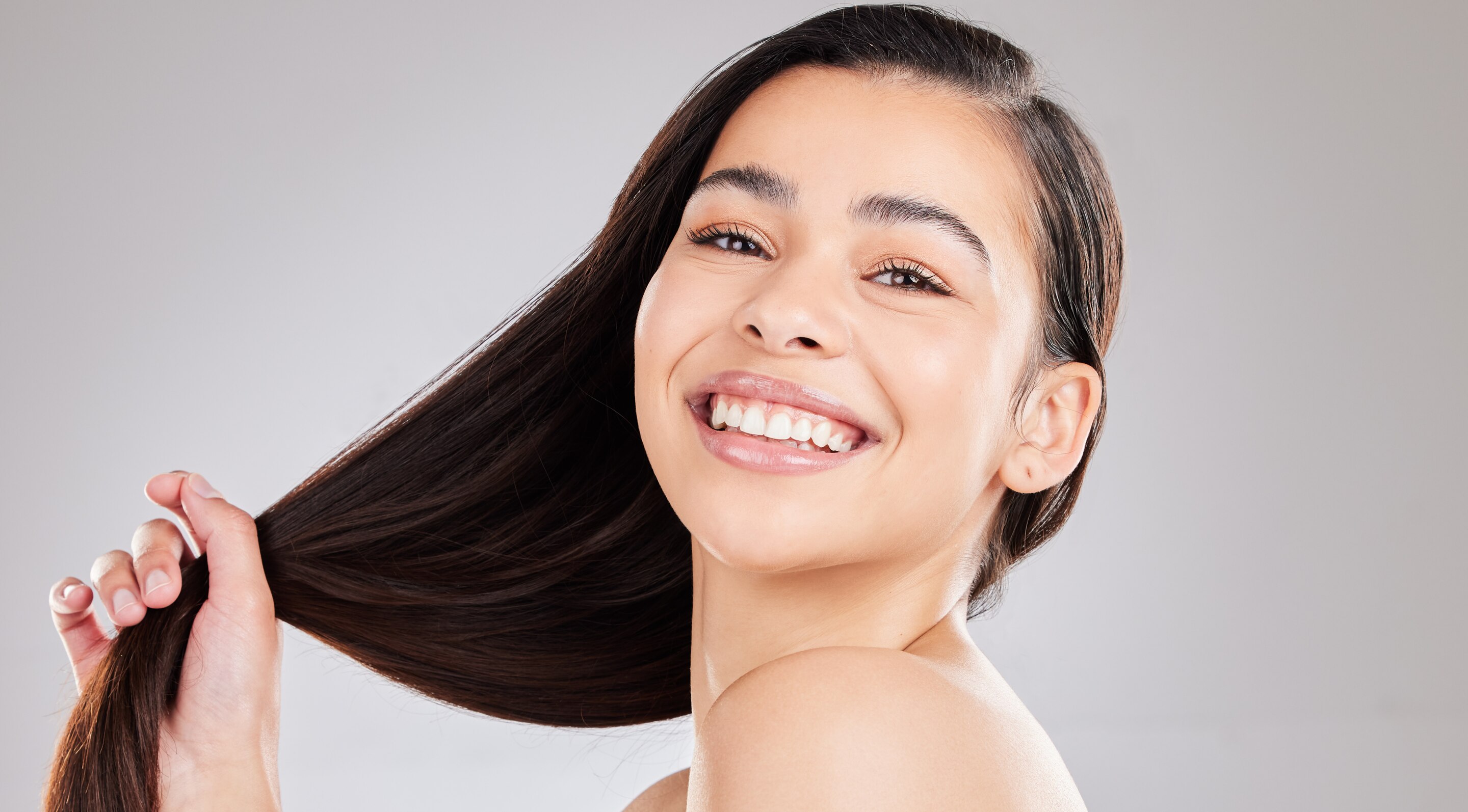 Supports thicker-looking hair: