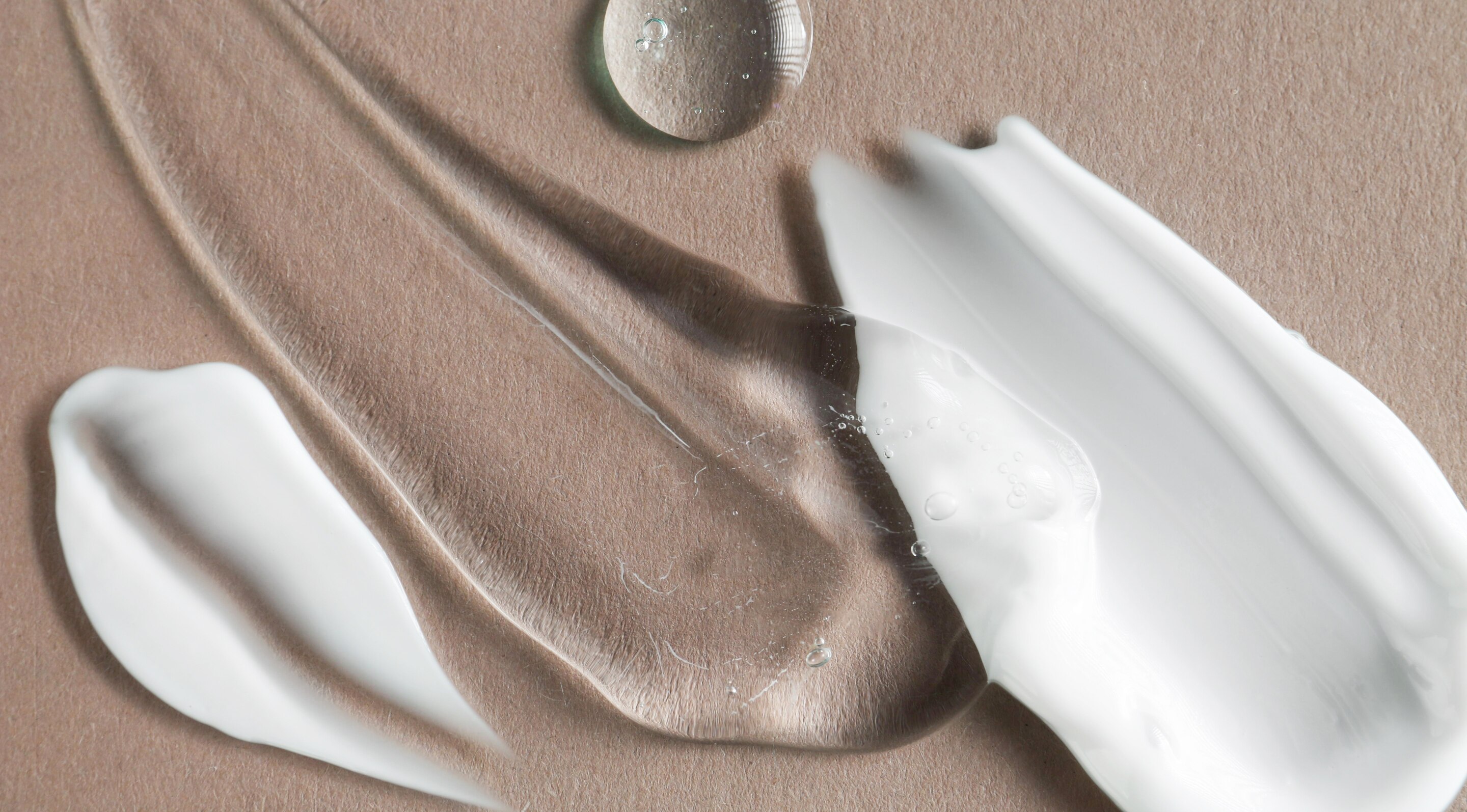 Lightweight vs Cream-Based Moisturizers in Summer