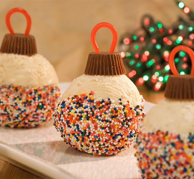 Easy No-Bake Ice Cream Ornaments