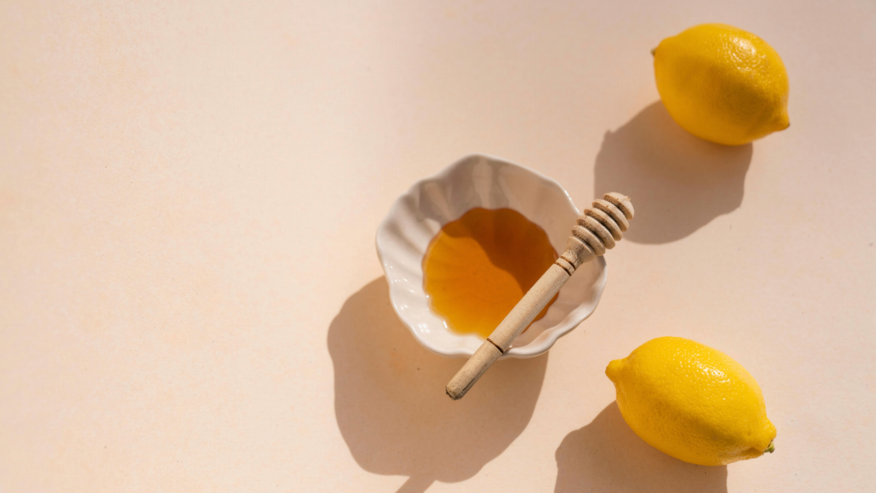 2. Honey & Lemon Mask