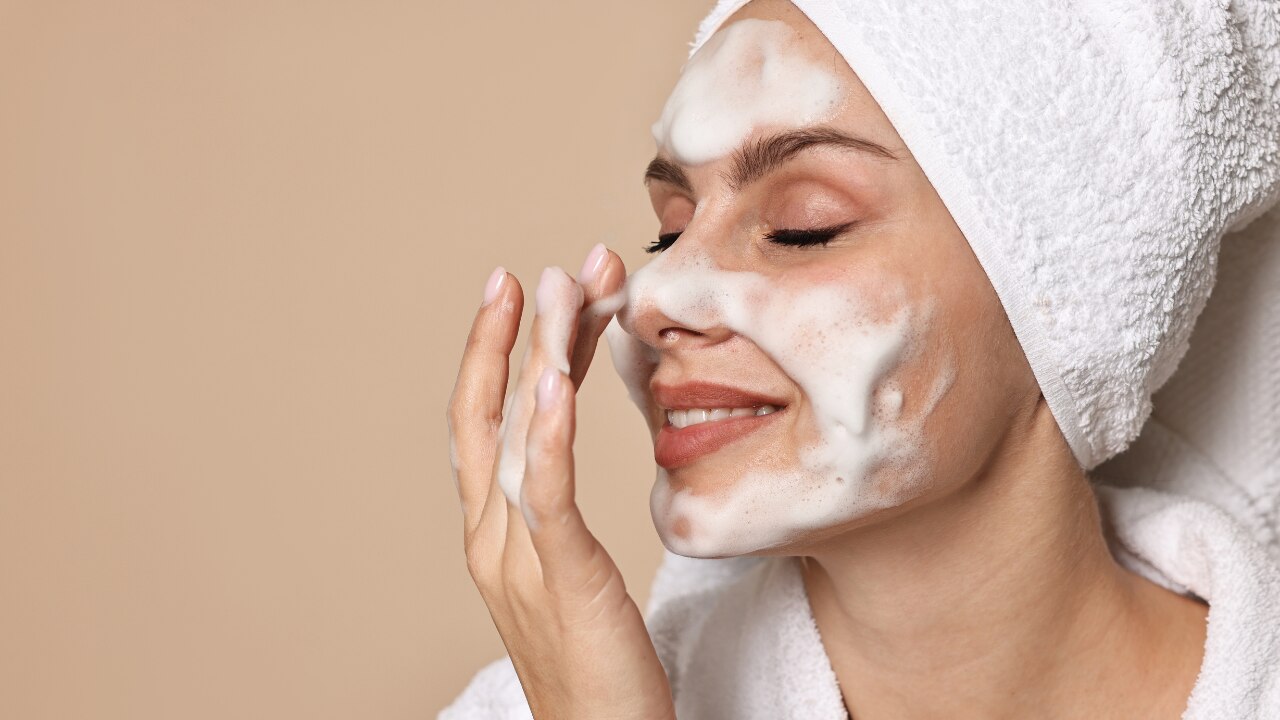 Tips to Control Excess Oil Naturally