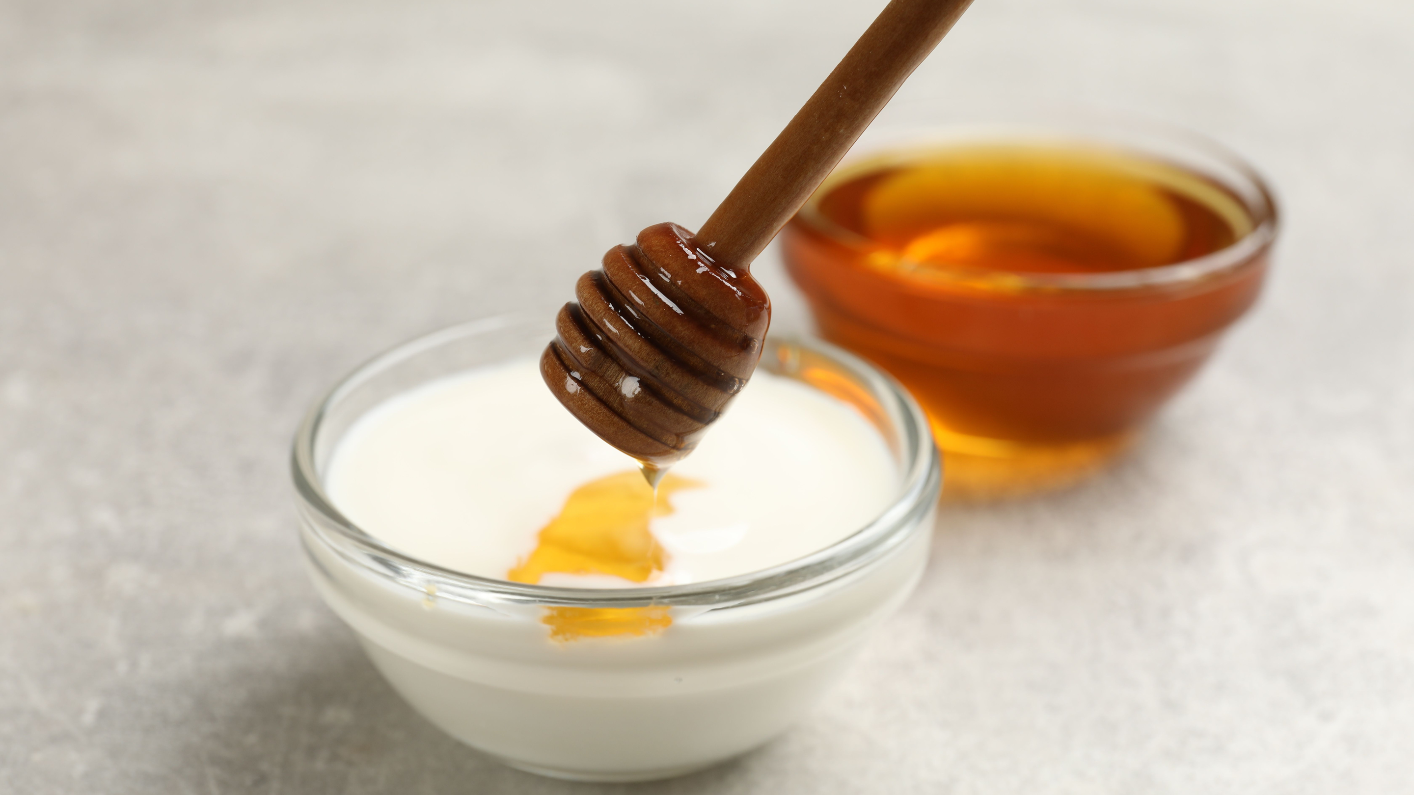 1. Honey + Yogurt Pack
