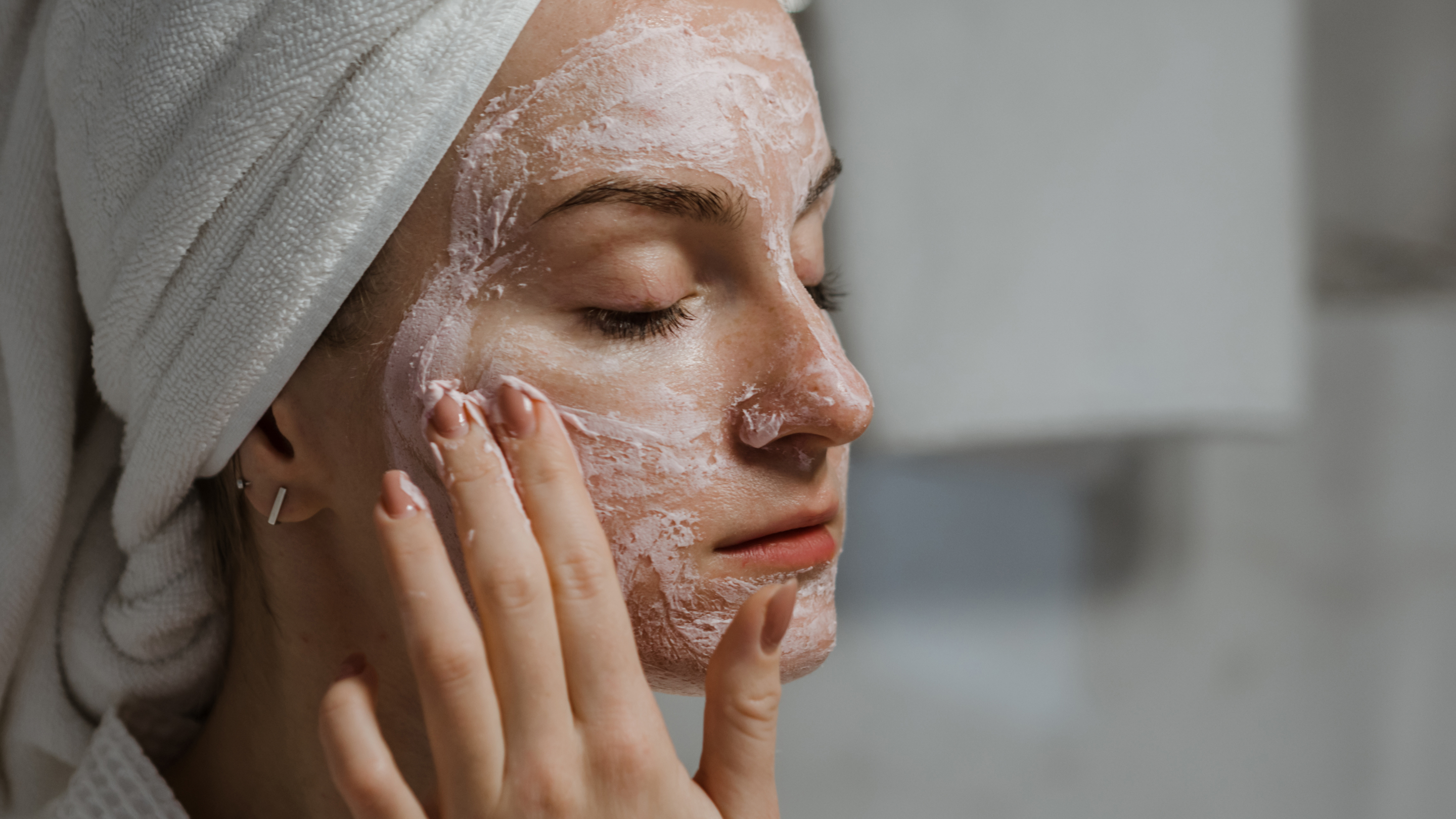 Exfoliates Gently: