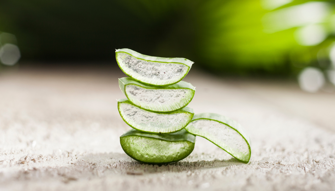 3. Aloe Vera & Olive Oil Mask