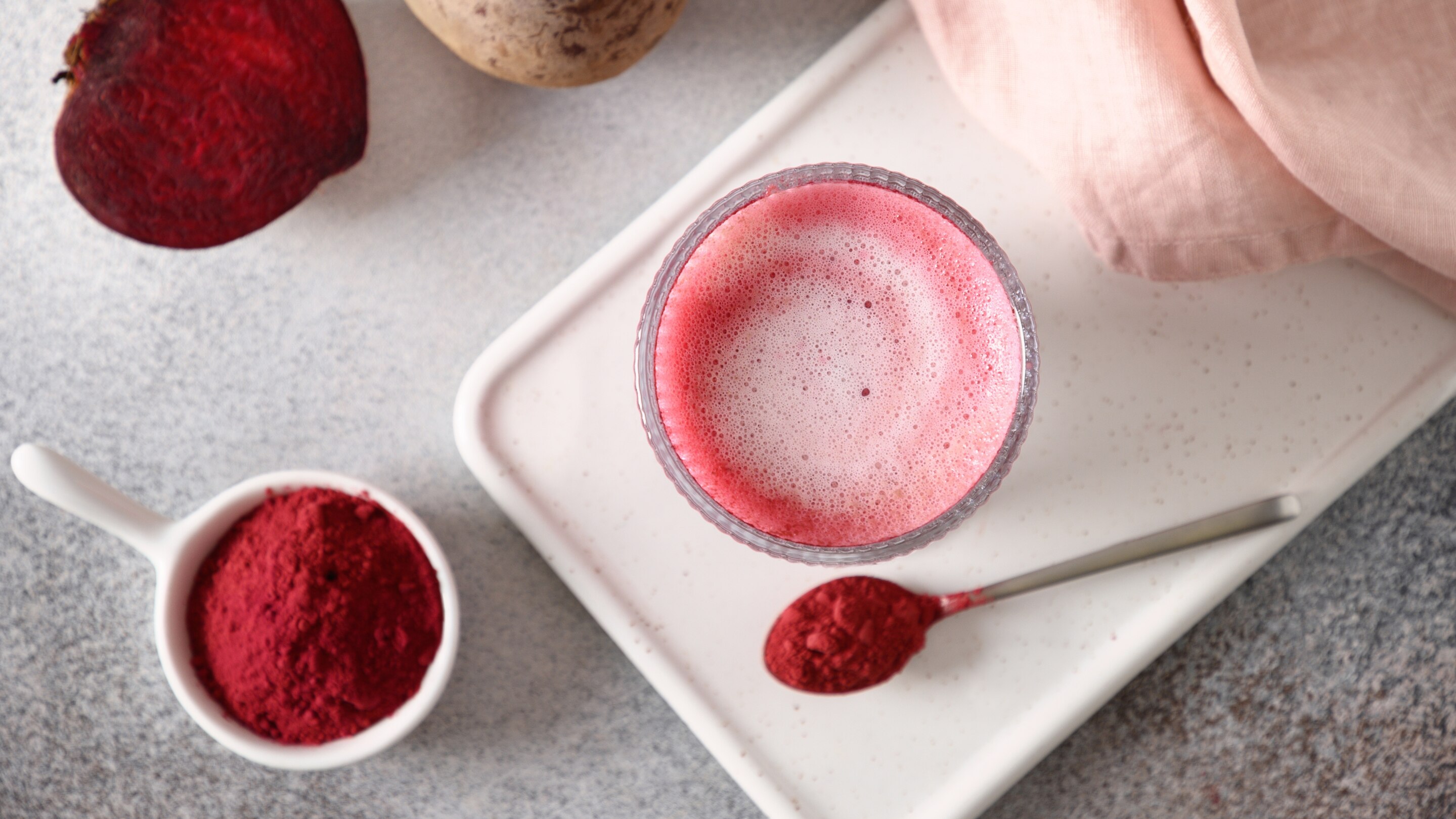5. Beetroot & Milk Cream Pack (For Dry Skin)