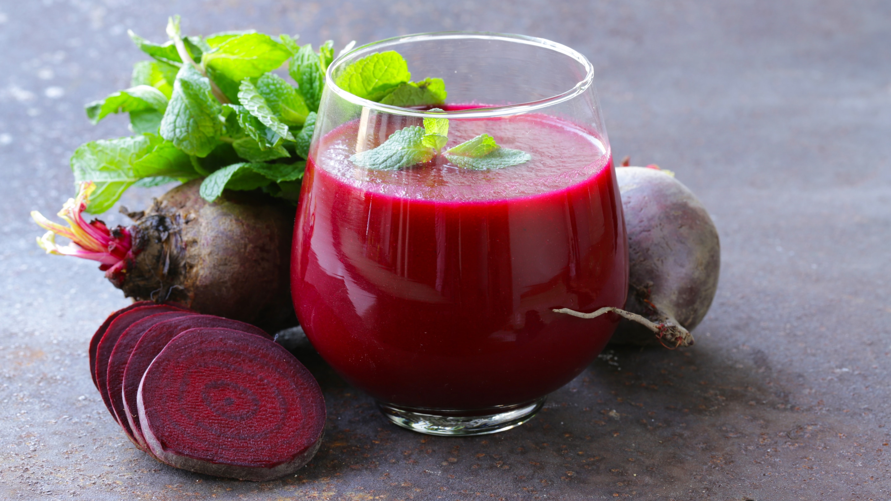 Beetroot Juice Benefits - How to Make and Drink Daily