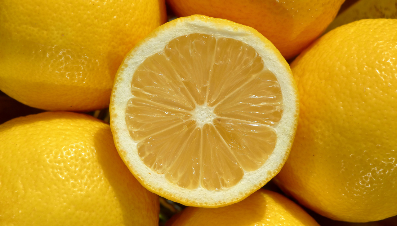 6. Neem & Lemon Face Pack