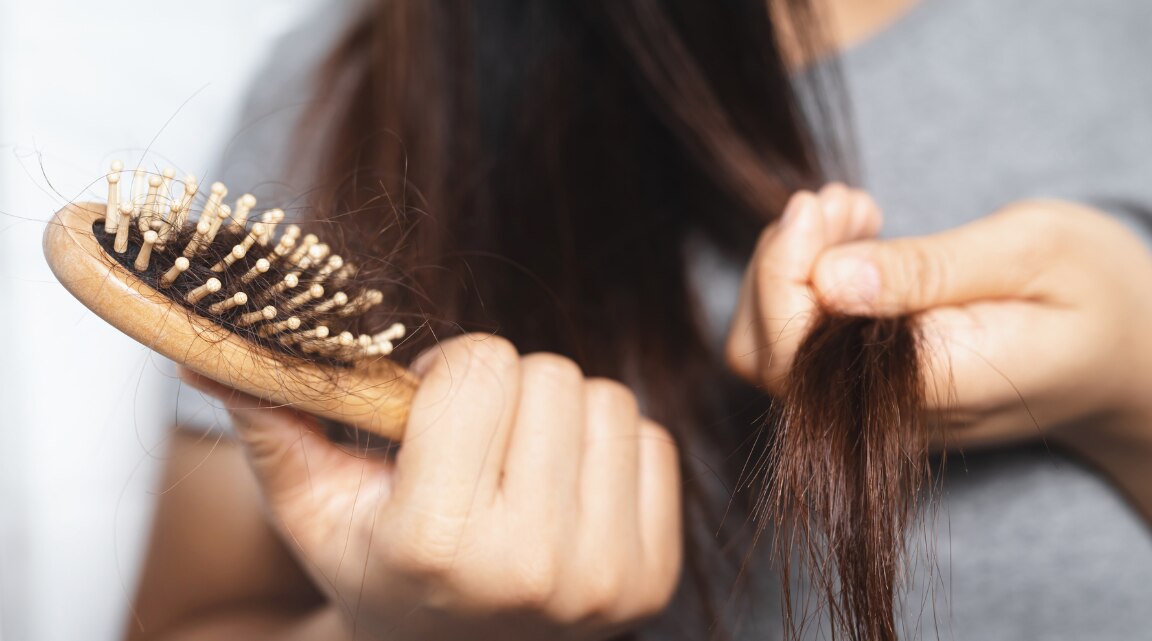 How to Stop Hair Loss Naturally and Regrow Hair