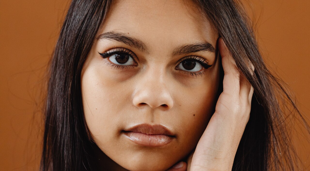 Oval Face: