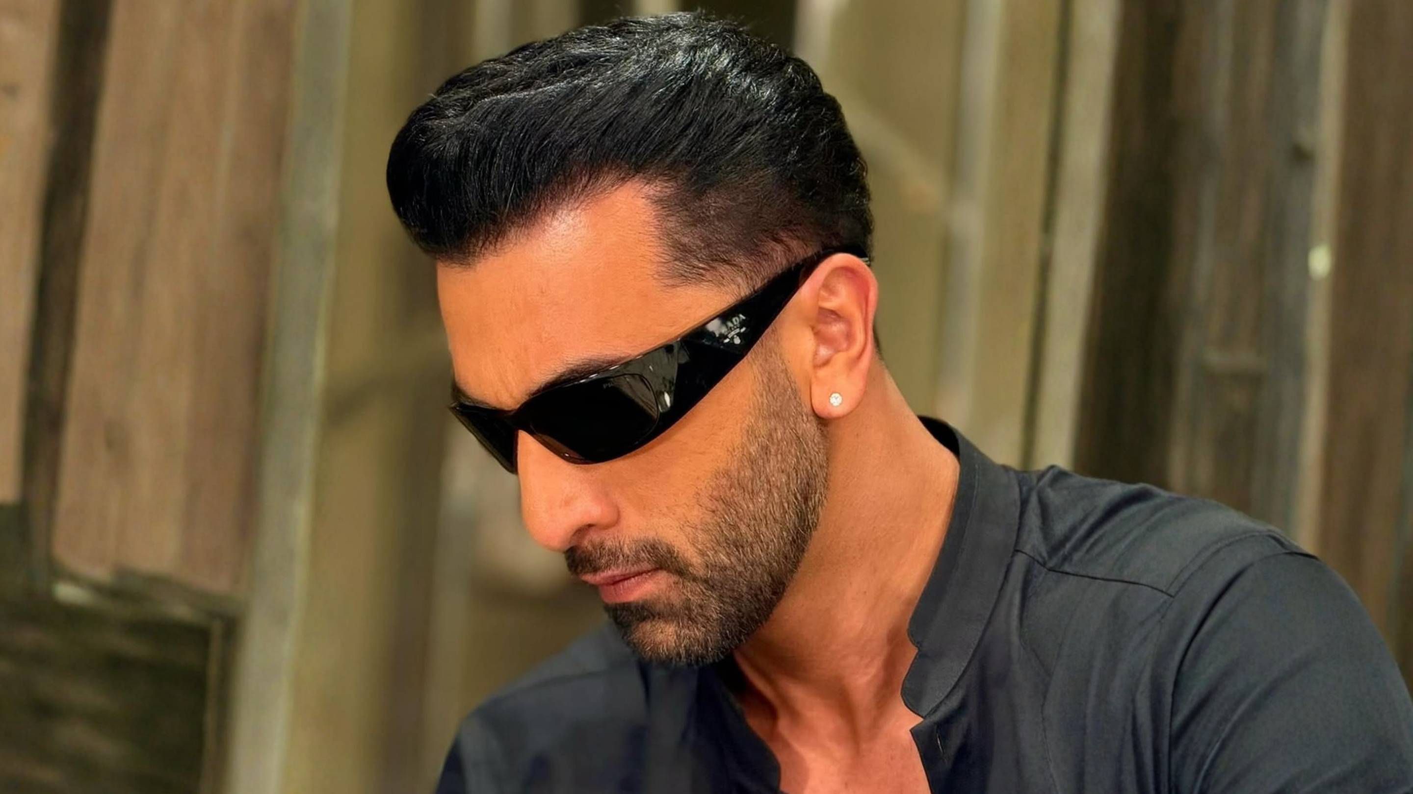 Pompadour-Inspired Quiff: