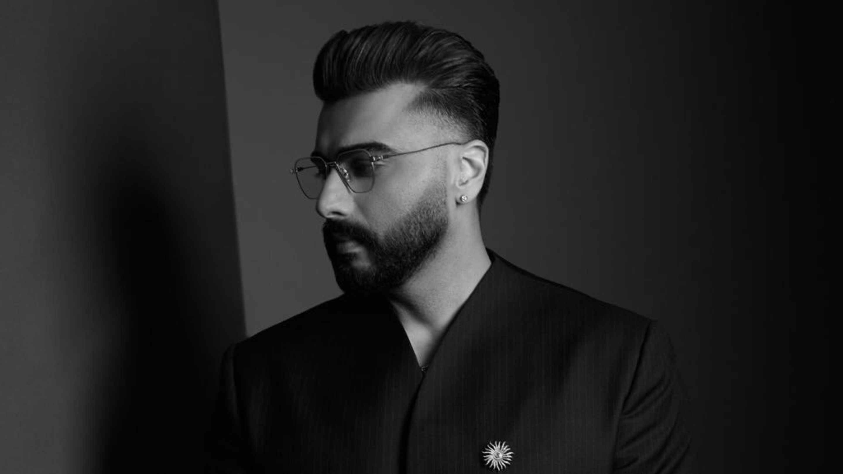 Asymmetrical Modern Quiff: