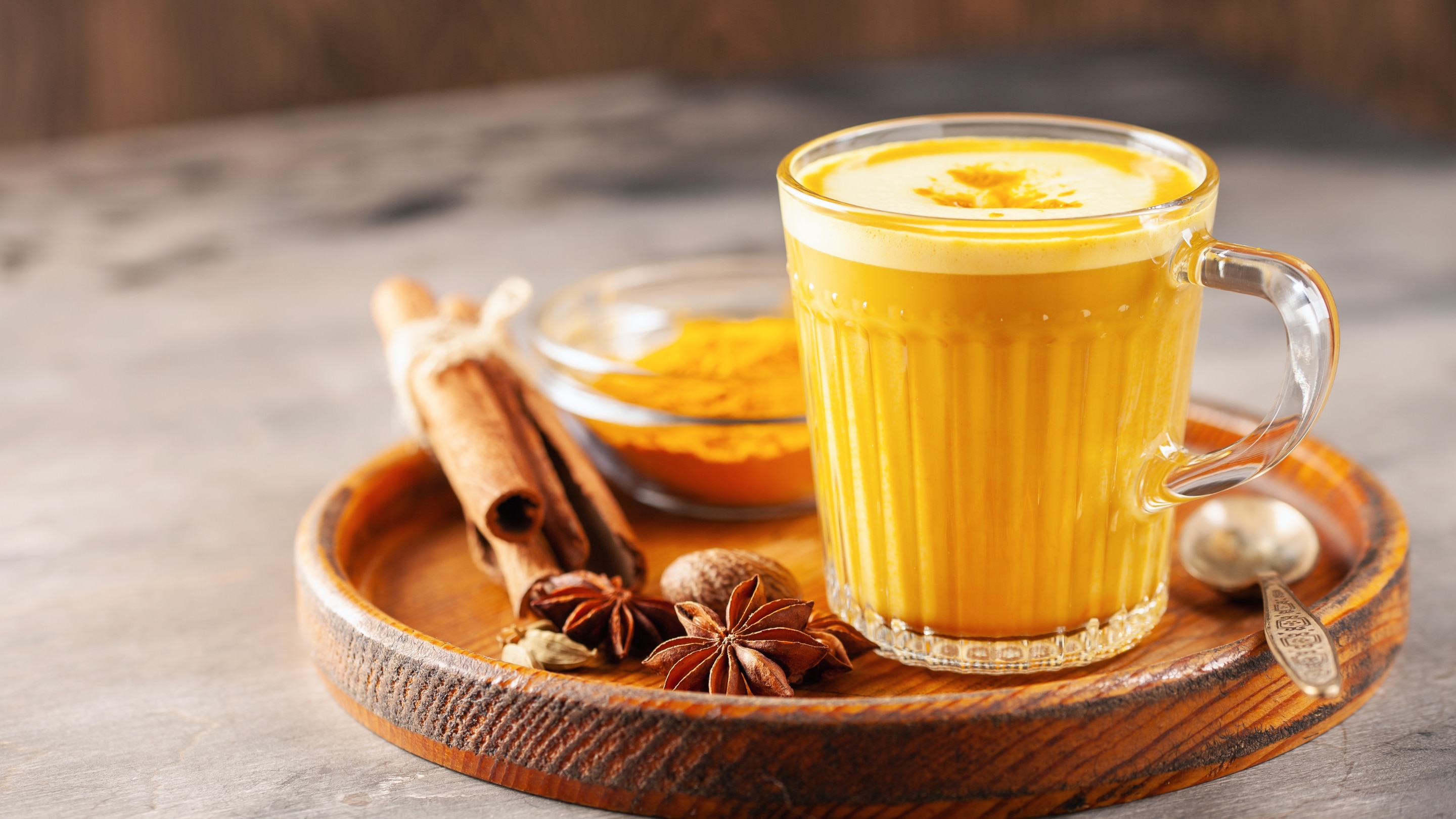 Turmeric Milk Recipe, Benefits and Usage Guide