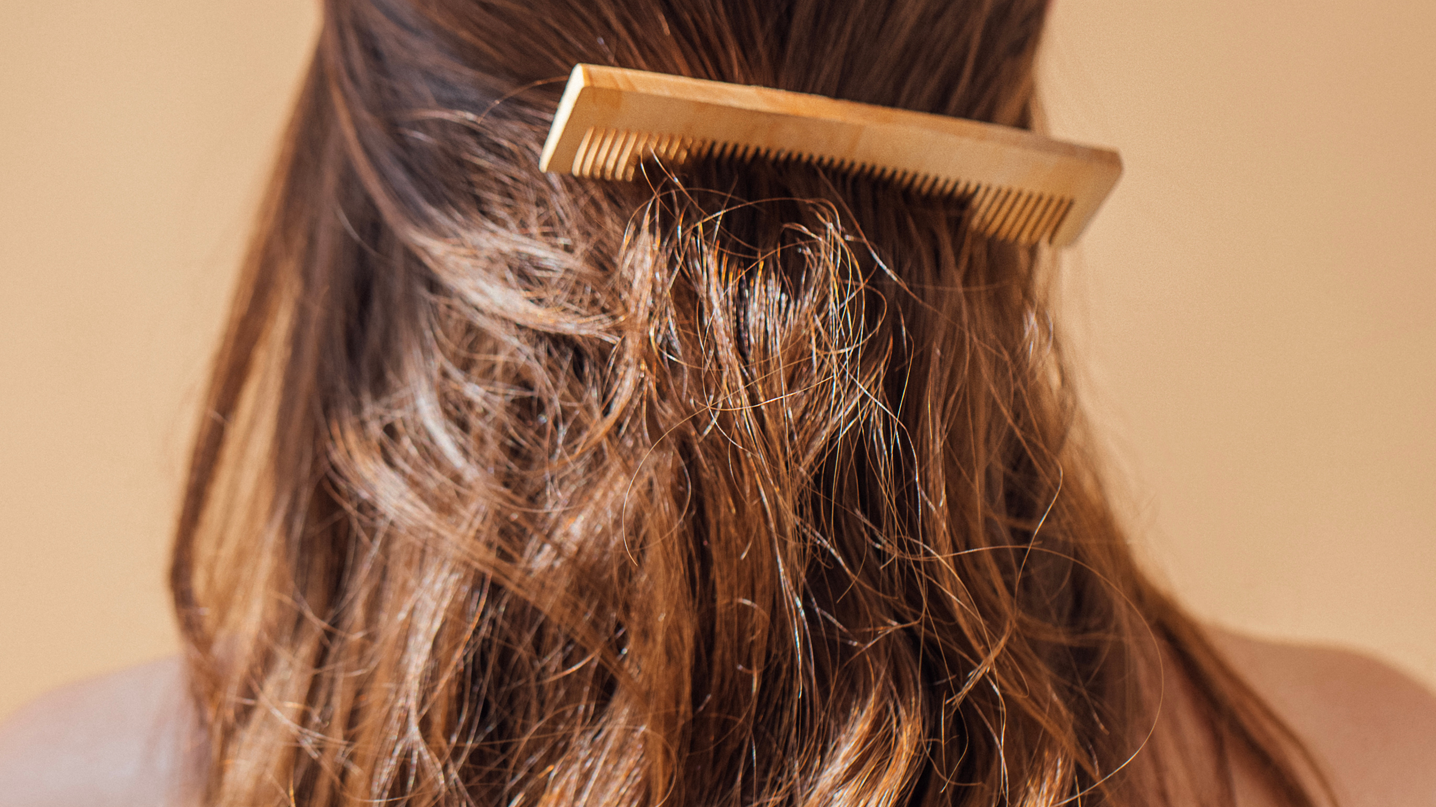 Why Hair Turns Brassy and Dull in the Sun
