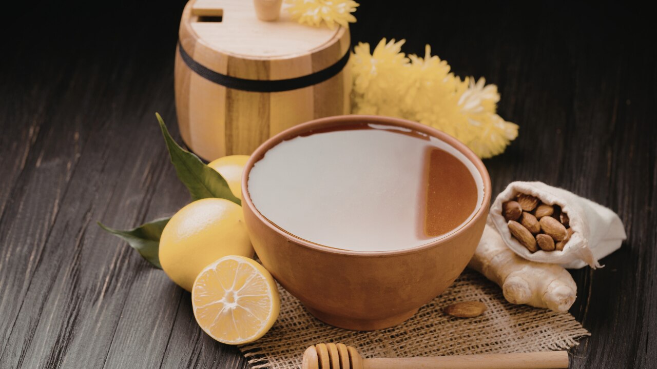 5. Honey & Lemon Mask