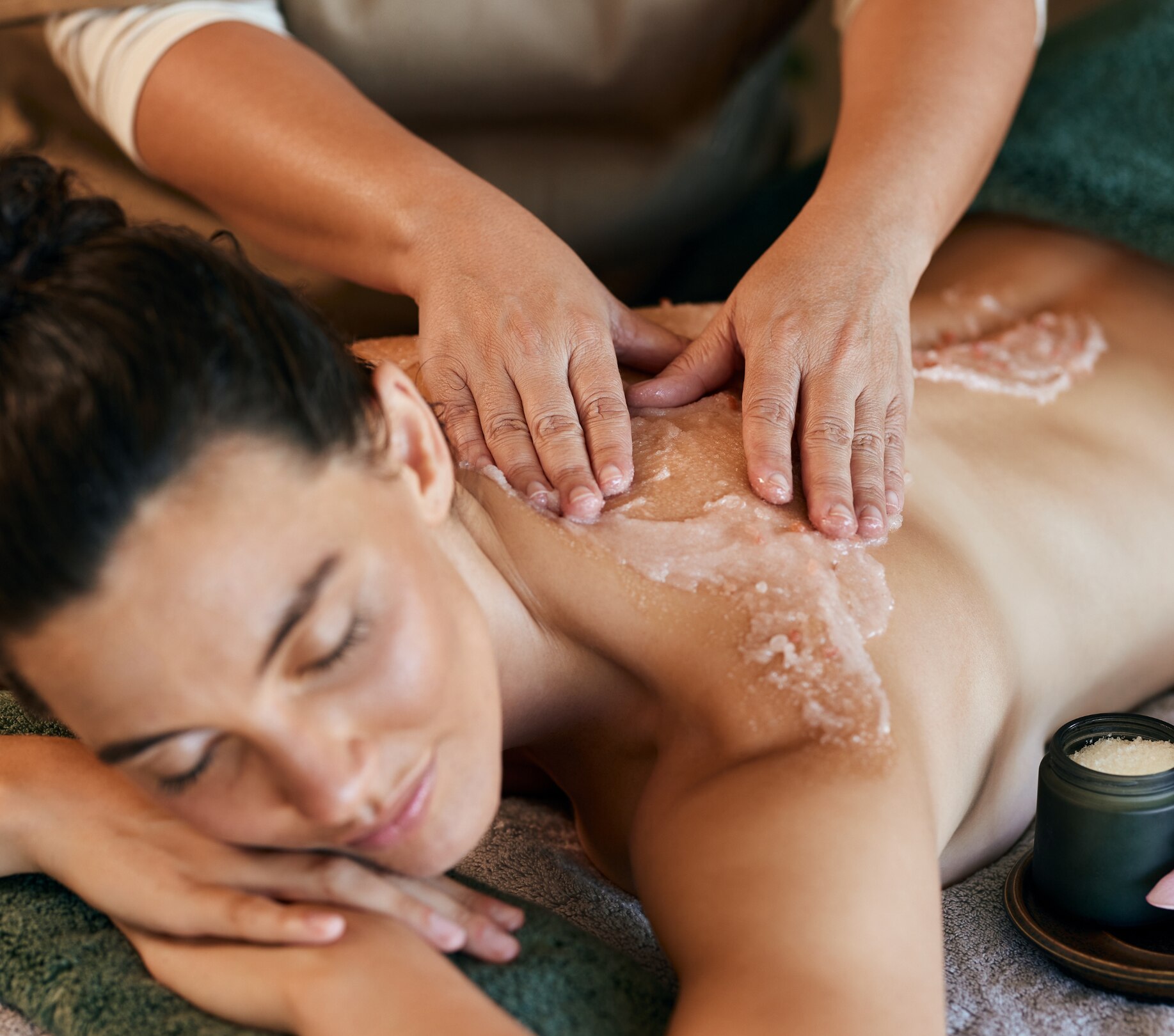 Image of How to Use Body Scrub: Easy Steps, DIY Recipes & How Often to Use
