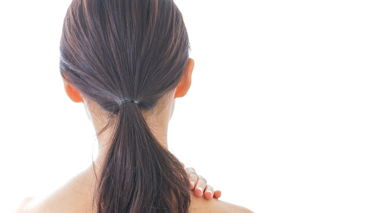 Avoid tight elastics and heavy accessories