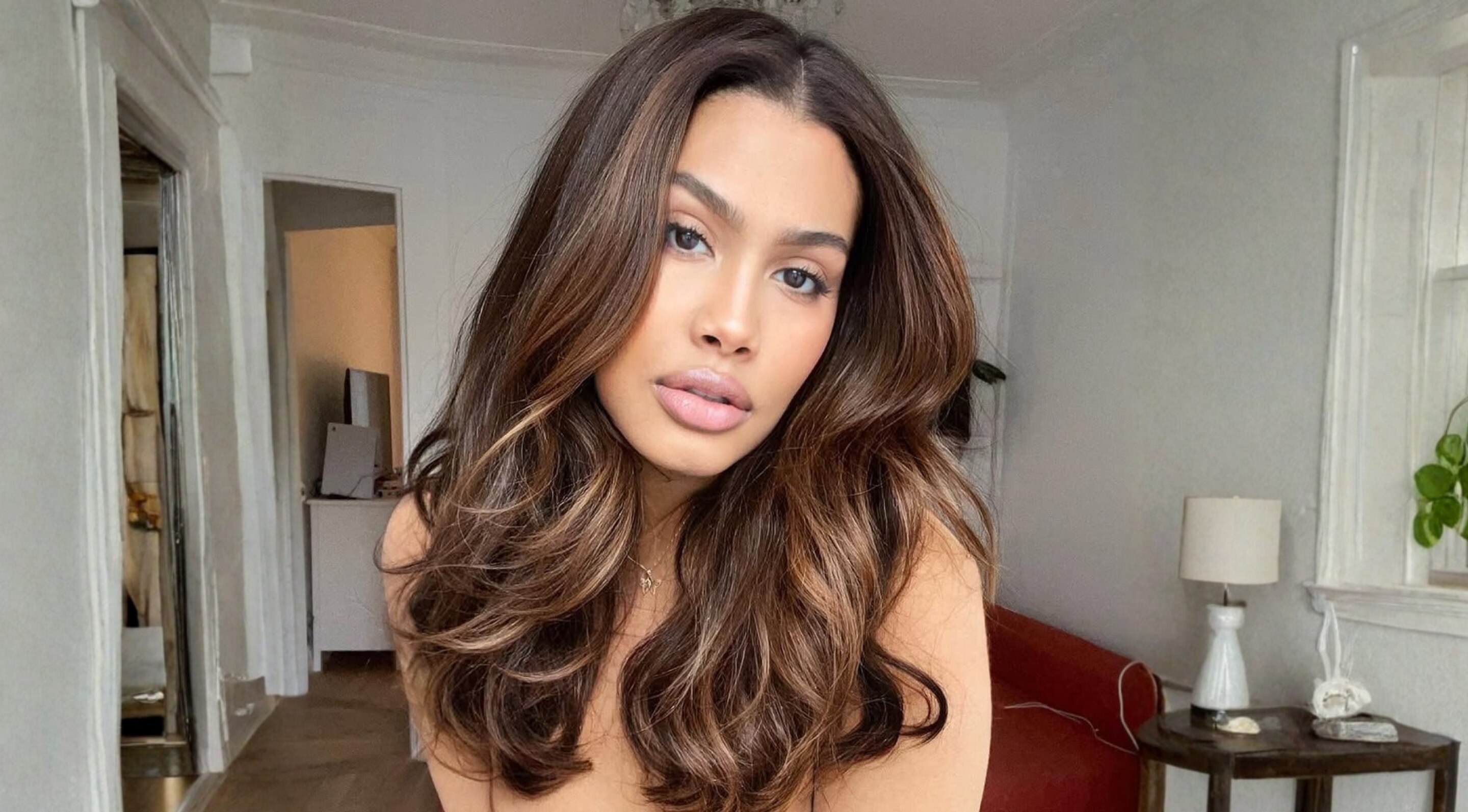 1. One-Length Cut with Subtle Layers