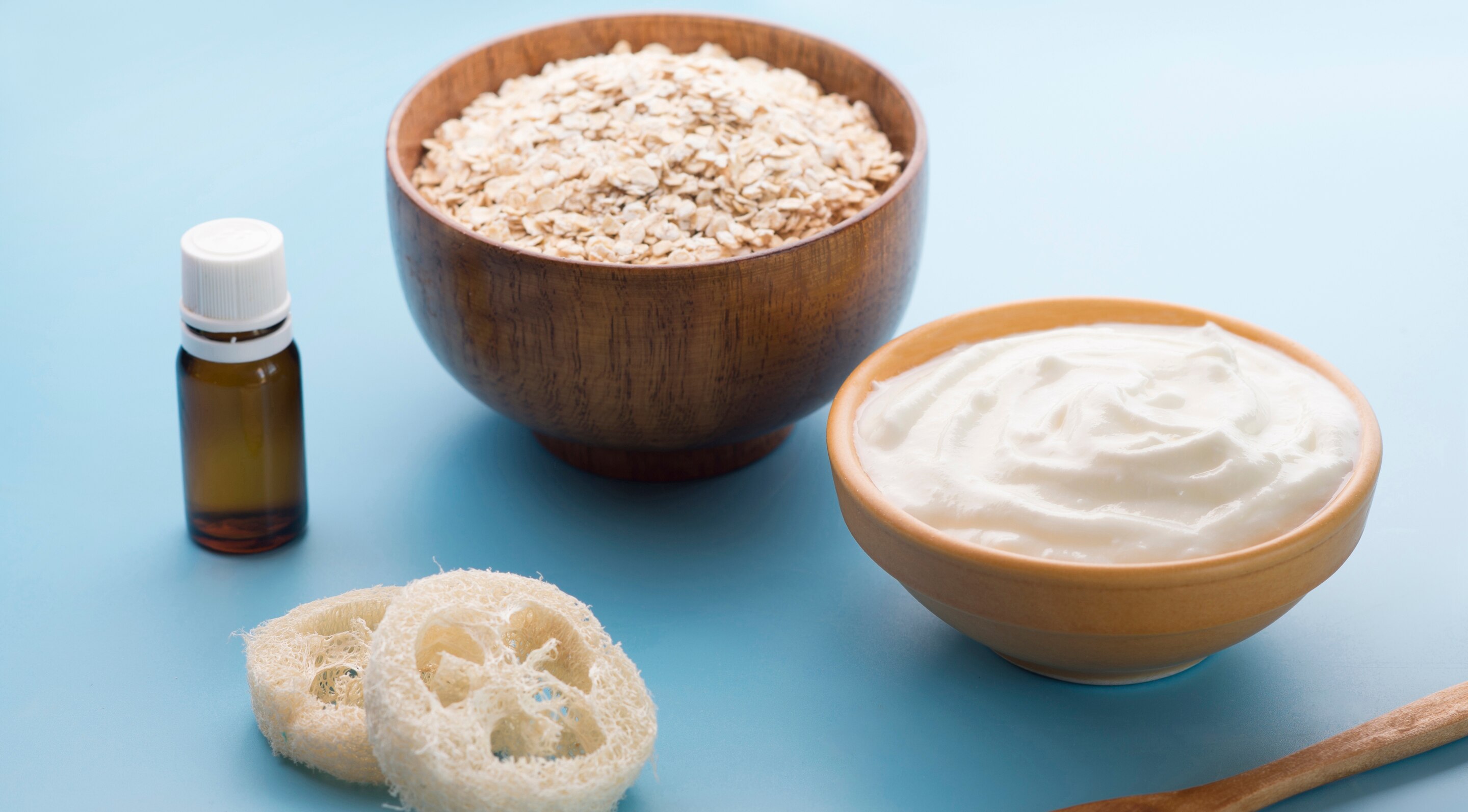 2. Oatmeal and Yogurt Scrub