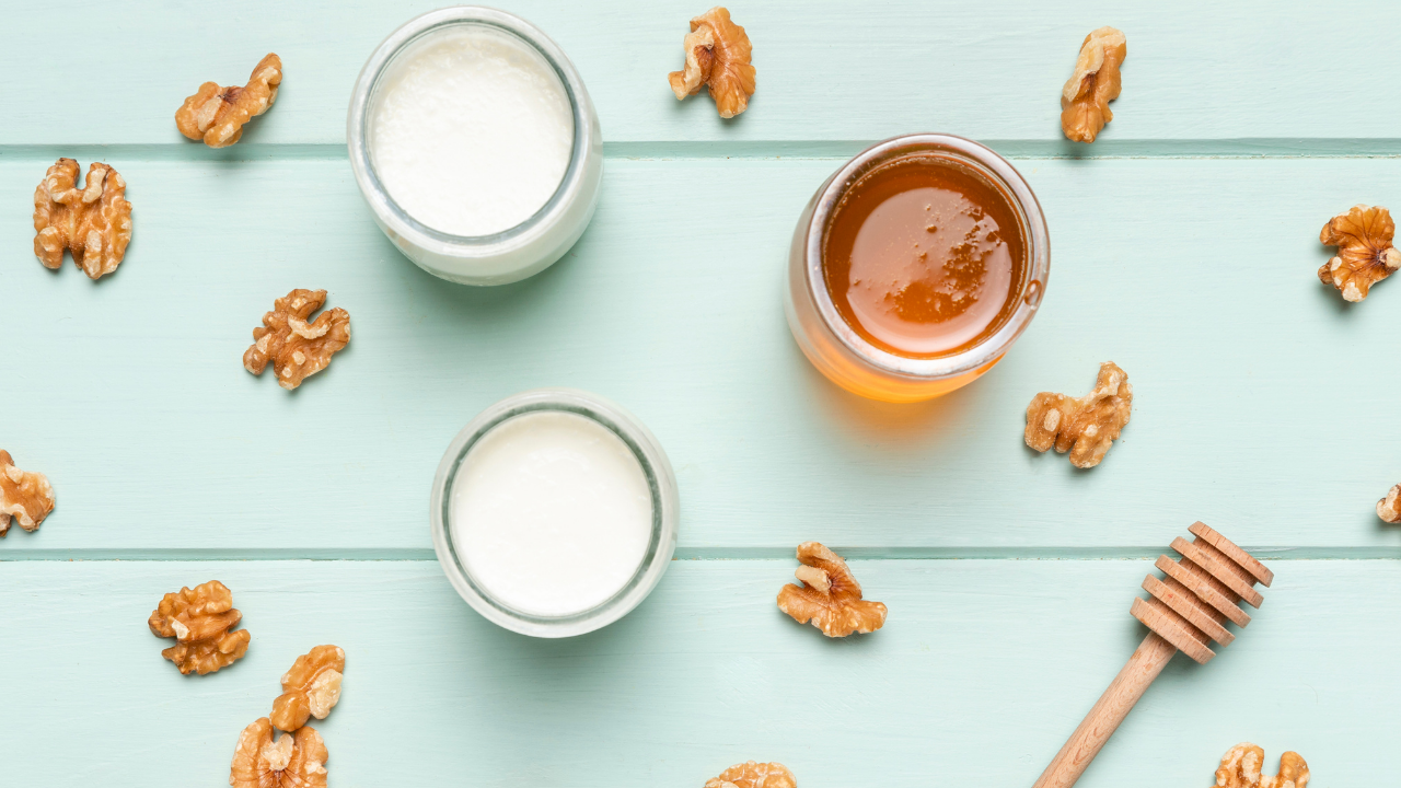 1. Honey and Milk Pack: