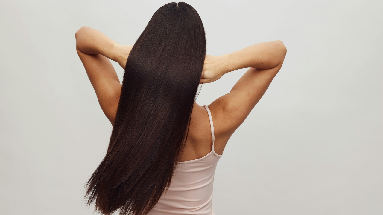 3. Deeply Conditions Hair