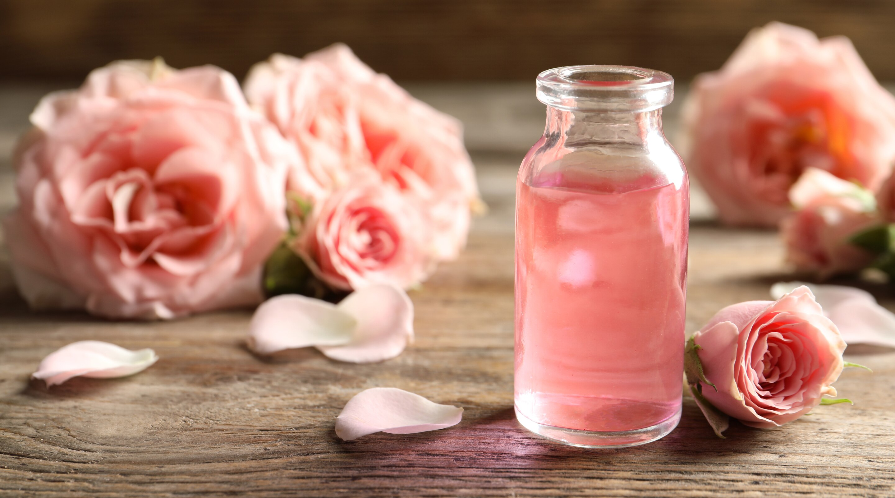 Rose Water for Face Benefits and Daily Skincare Tips