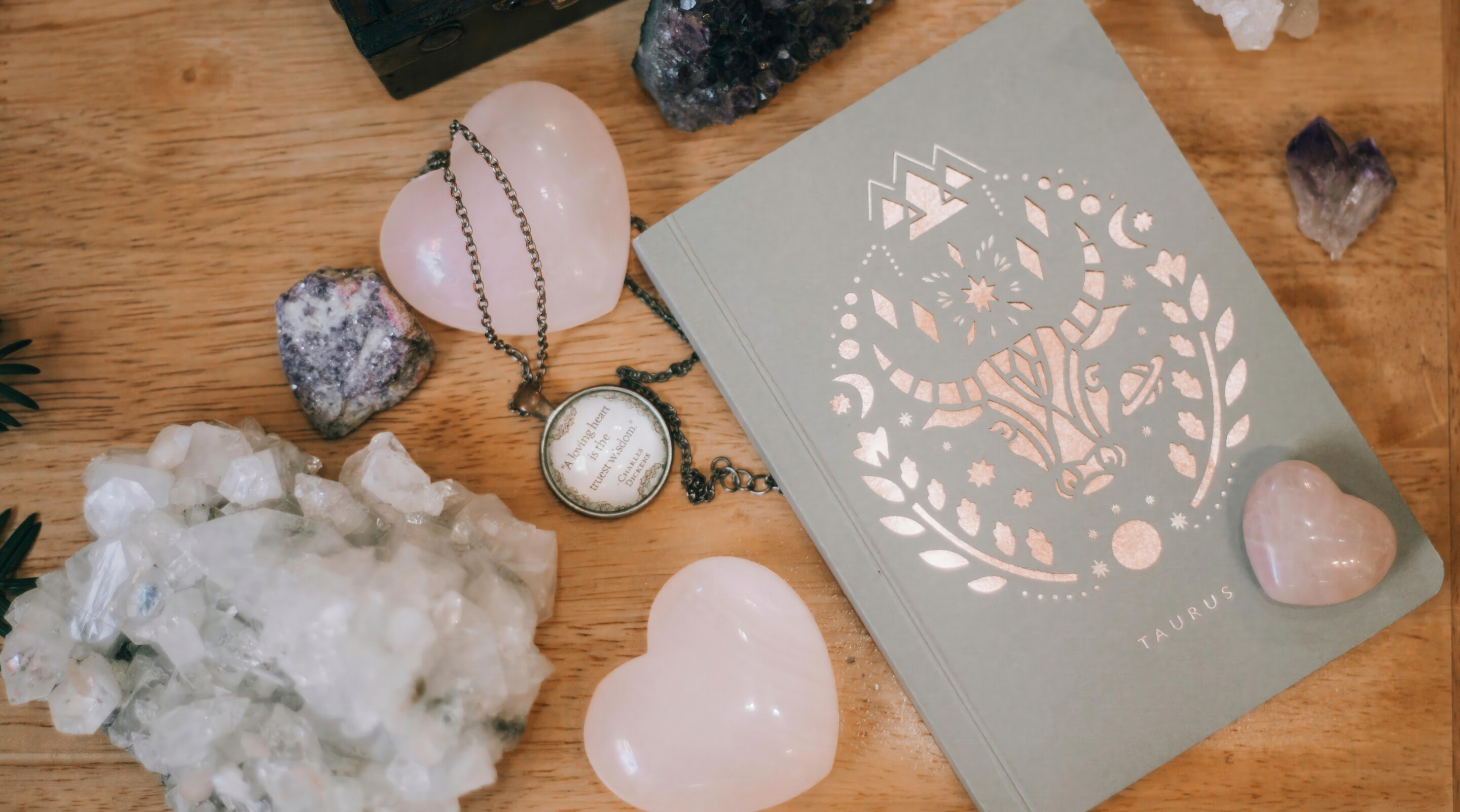 Taurus Horoscope Weekly and Monthly Predictions Guide