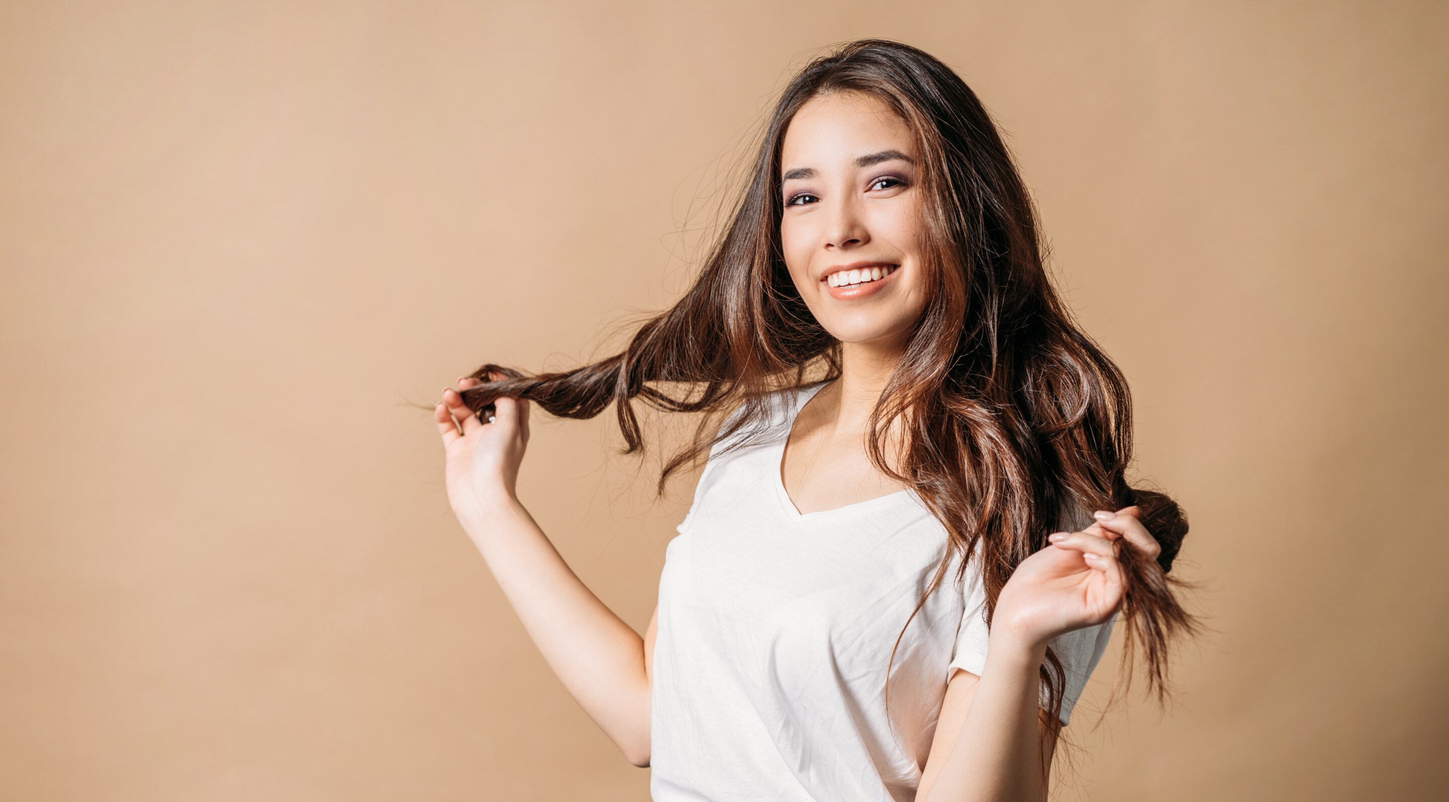 Strengthens Hair Strands