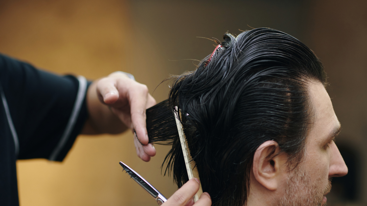 How to Choose the Right Haircut Image