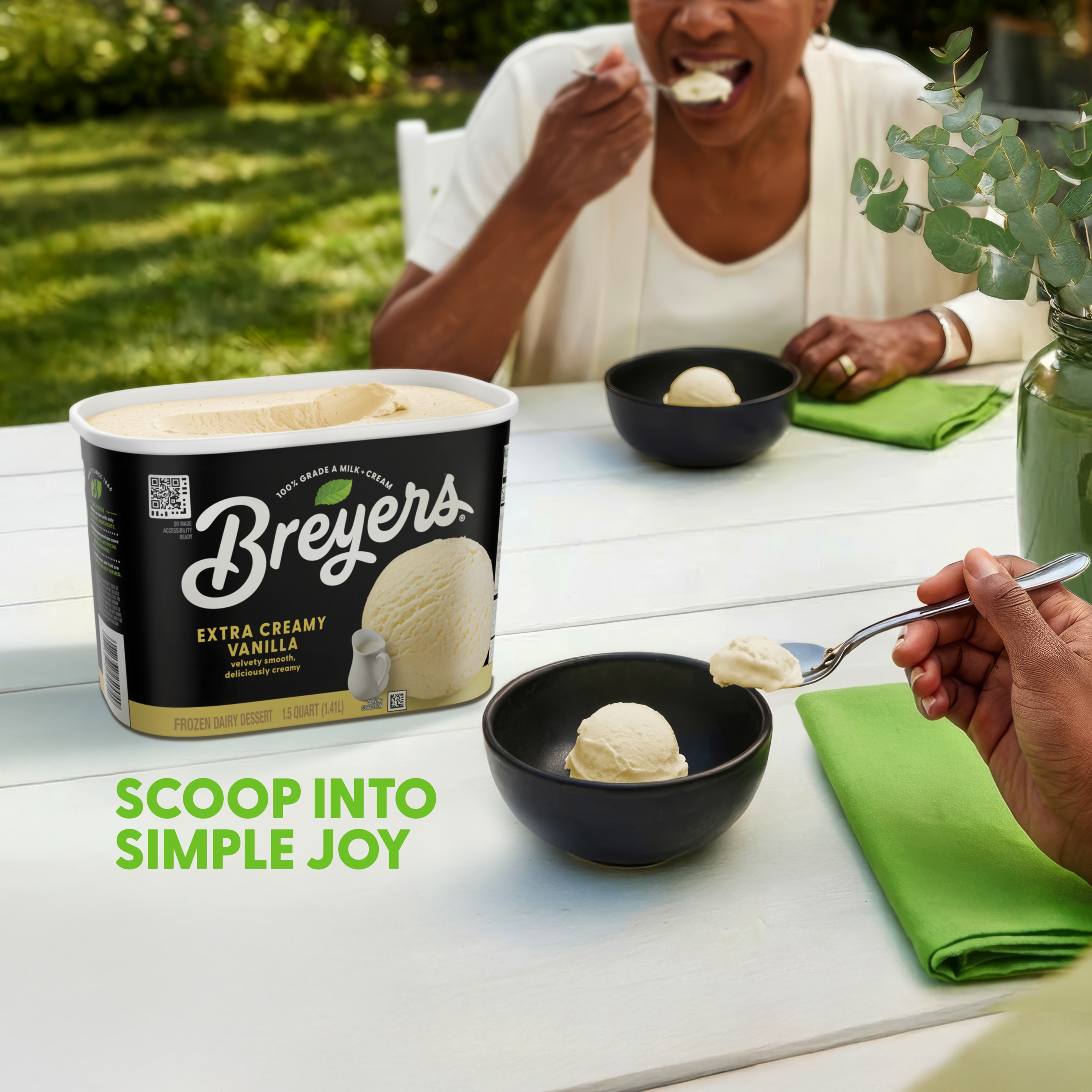 A 48 ounce tub of Breyers® Extra Creamy Vanilla ingredient list